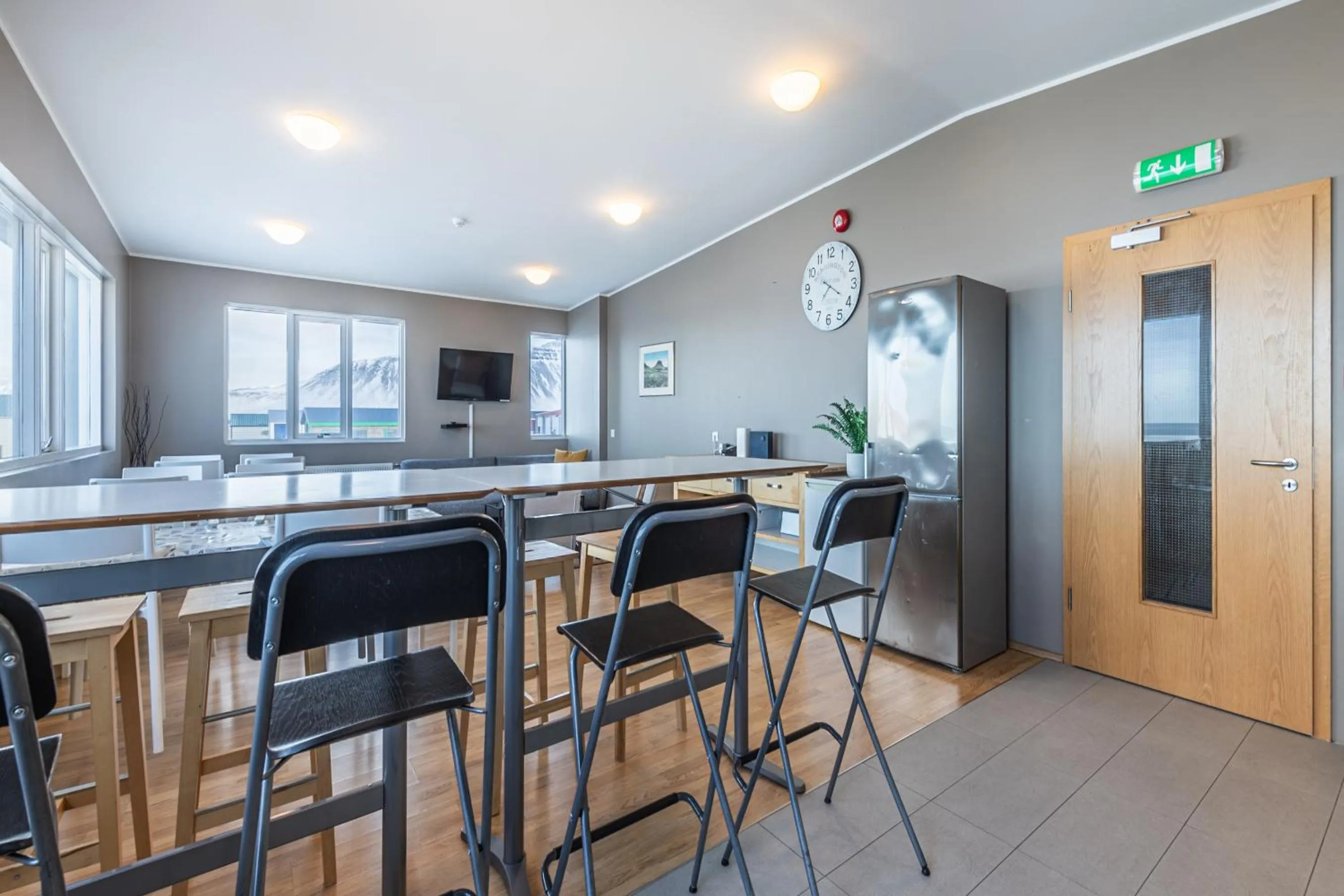 Kitchen or kitchenette in Stöð Guesthouse and apartments
