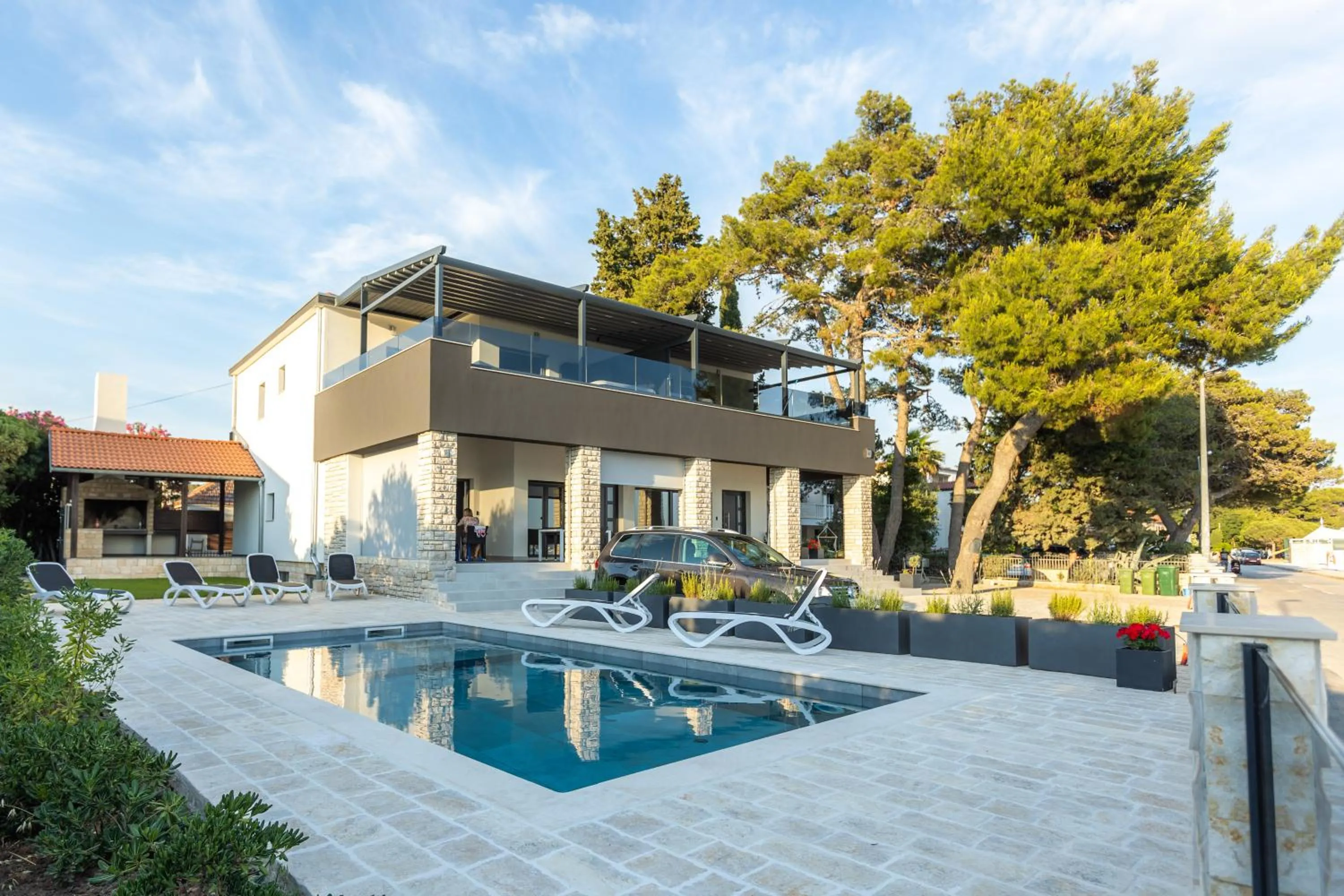 Property building in Apartments Maris