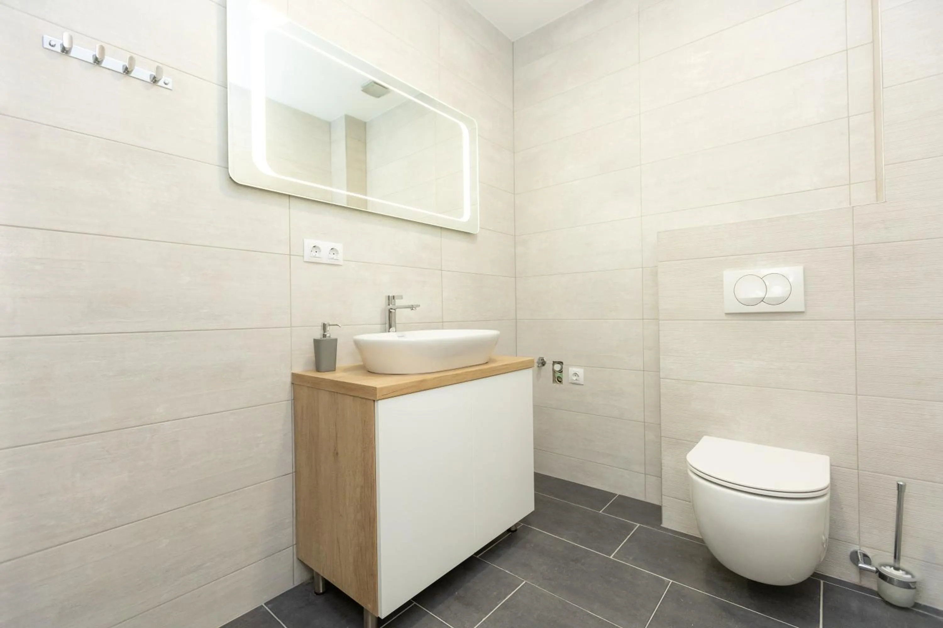 Toilet in Apartments Maris