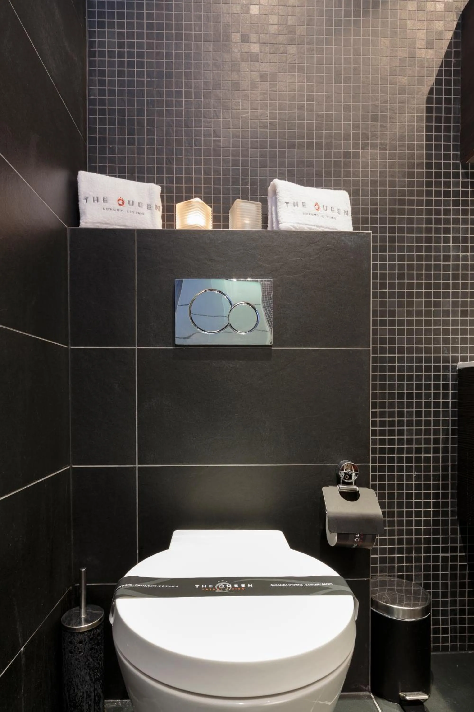 Toilet in The Queen Luxury Apartments - Villa Giada