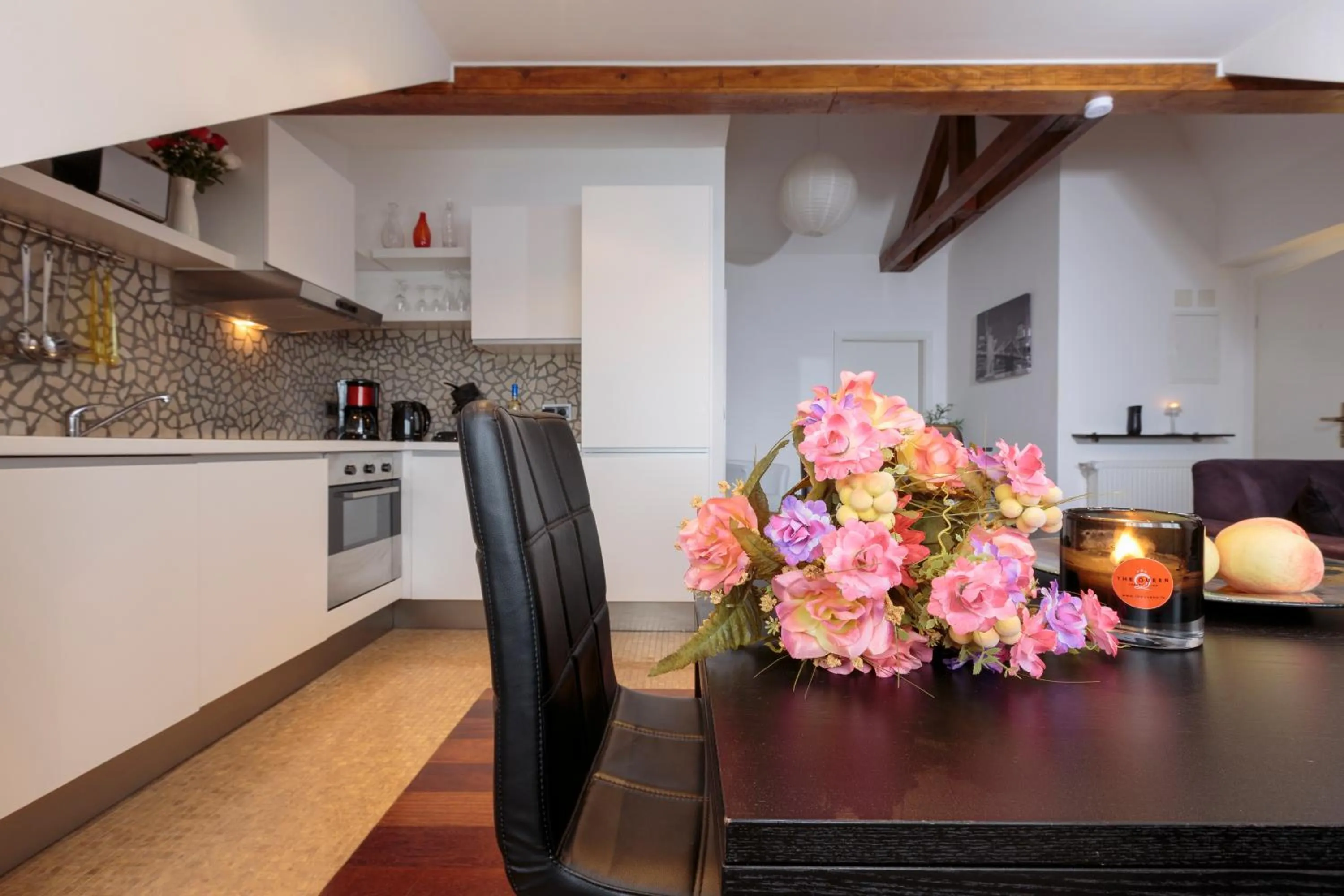 Kitchen or kitchenette in The Queen Luxury Apartments - Villa Giada