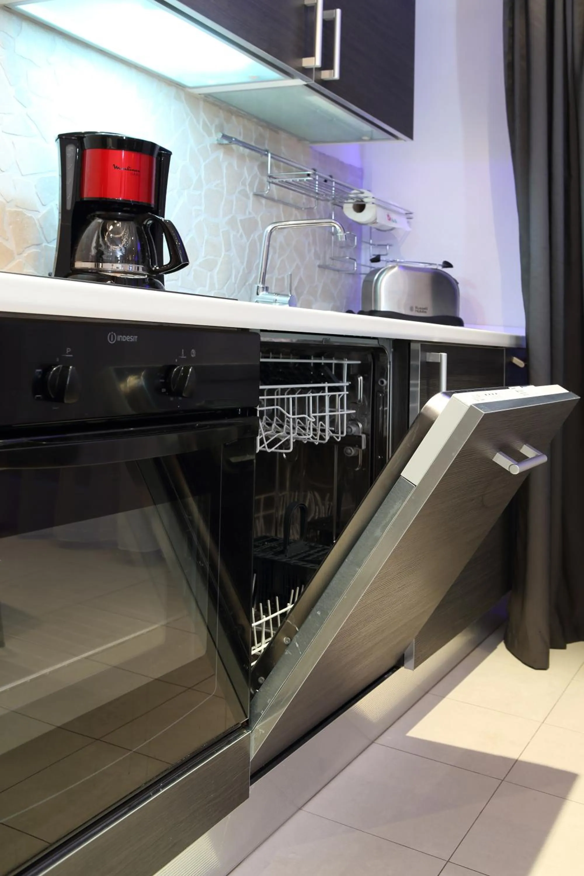 Kitchen or kitchenette in The Queen Luxury Apartments - Villa Giada