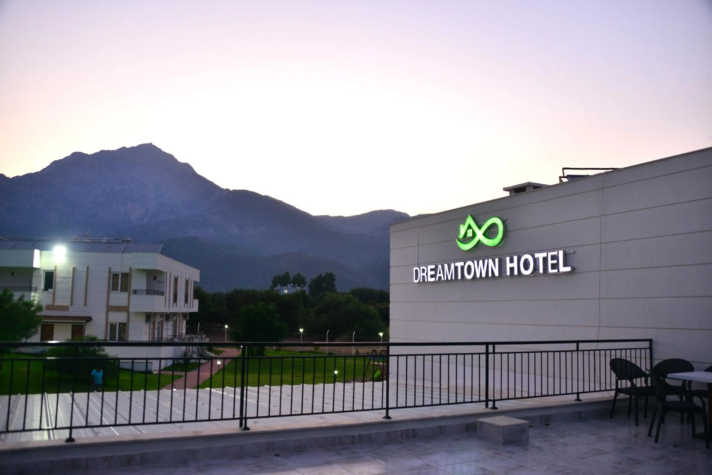 Mountain view in Dream Town Hotel&Restaurant