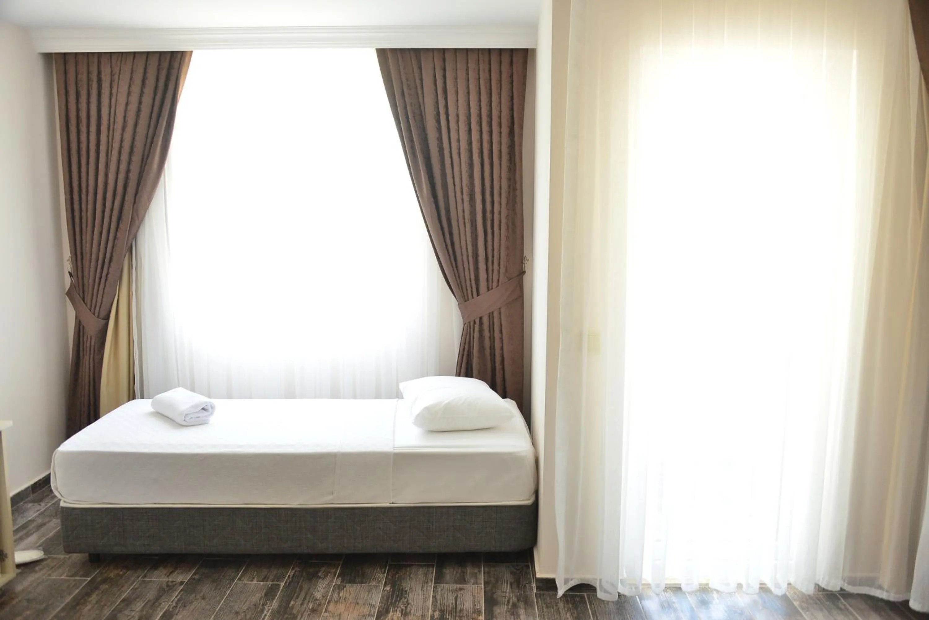 Dream Town Hotel&Restaurant