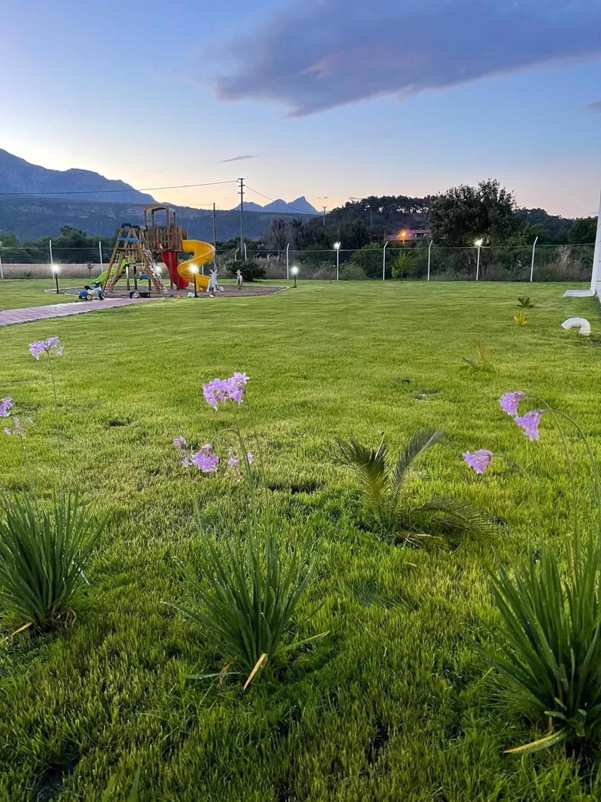 Dream Town Hotel&Restaurant