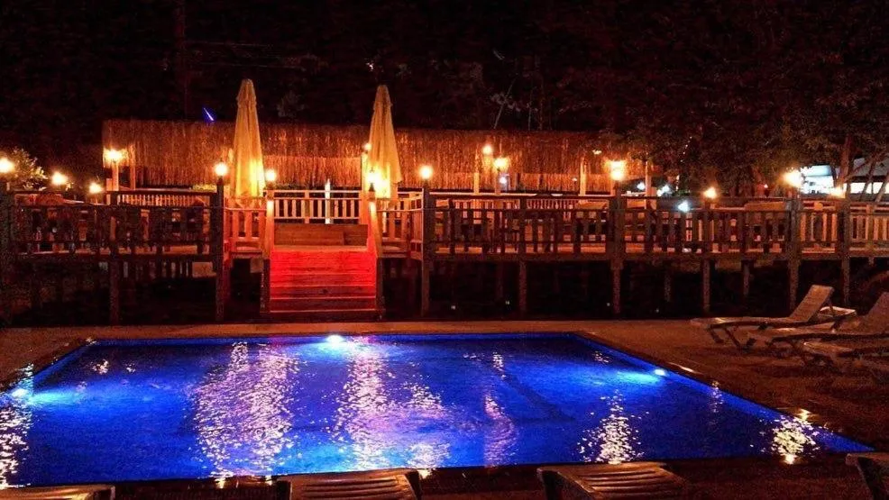 Restaurant/places to eat in Dream Town Hotel&Restaurant