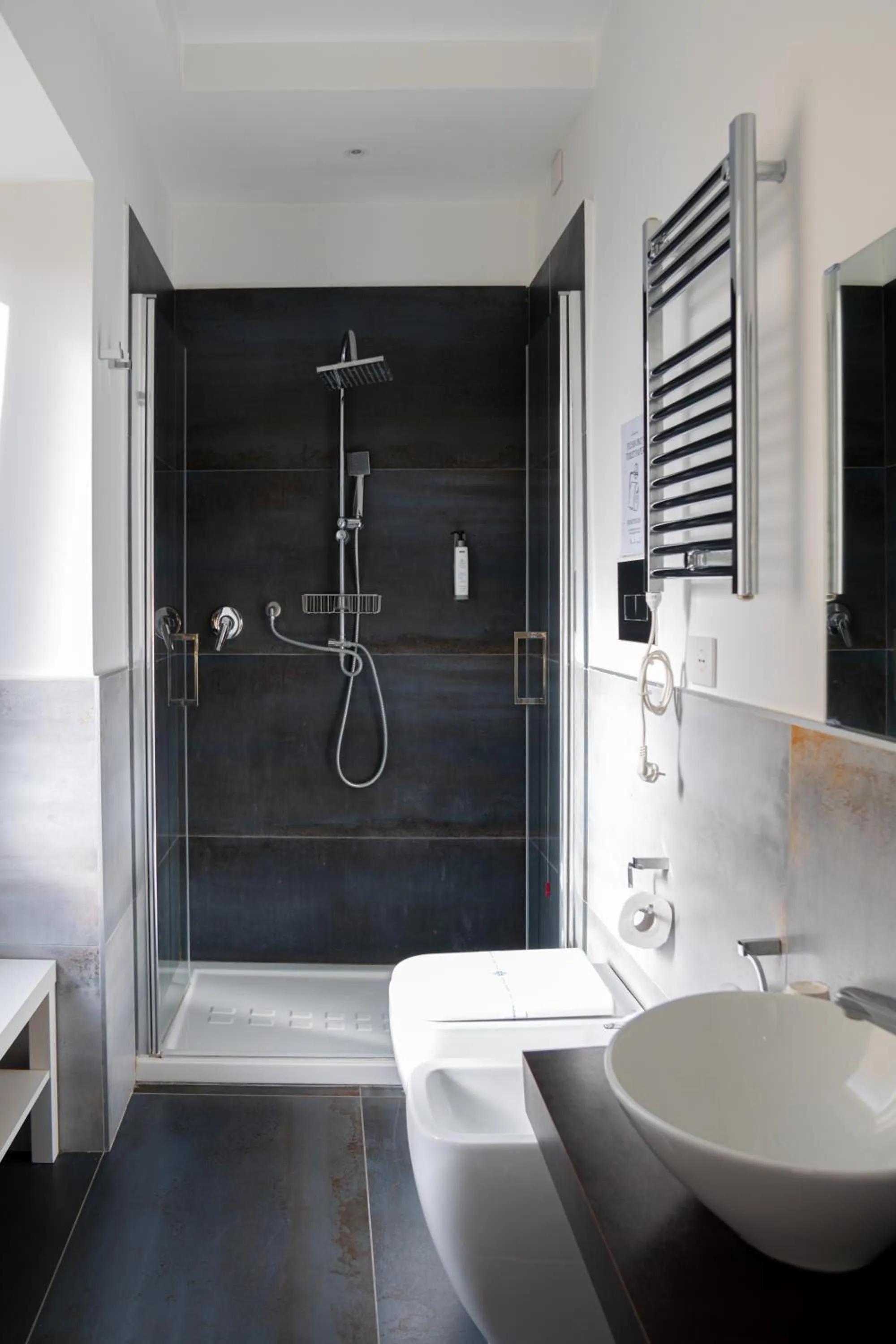 Shower in Palazzo Cappuccini Art Relais