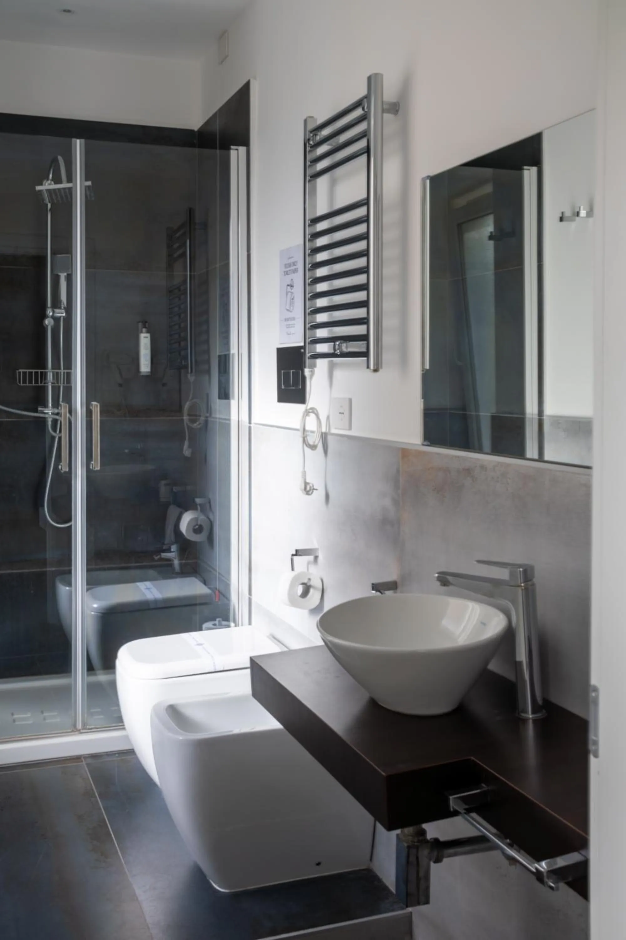 Shower in Palazzo Cappuccini Art Relais