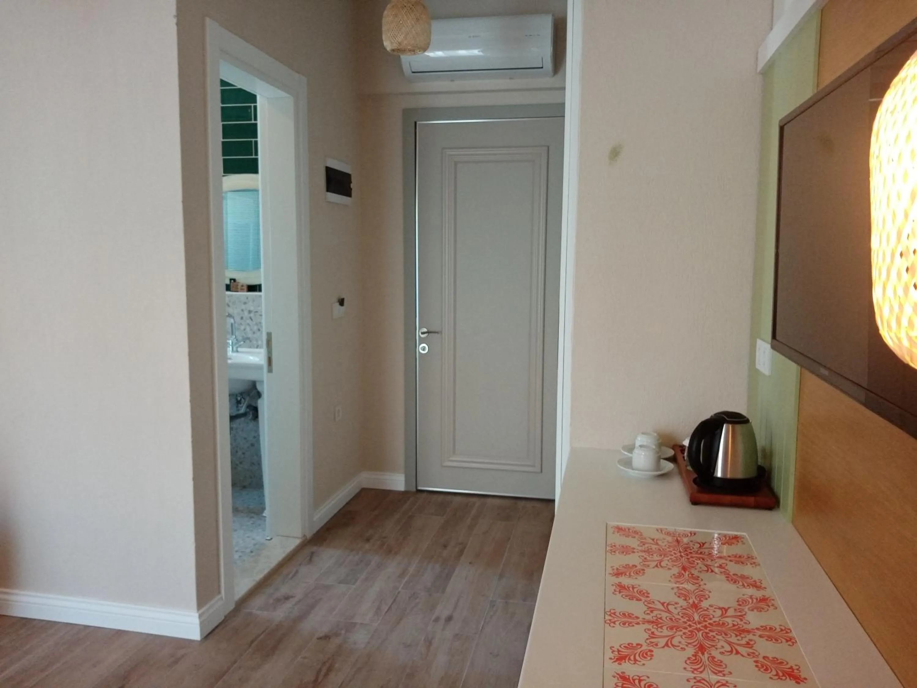 Bed in Dolphin Park Hotel