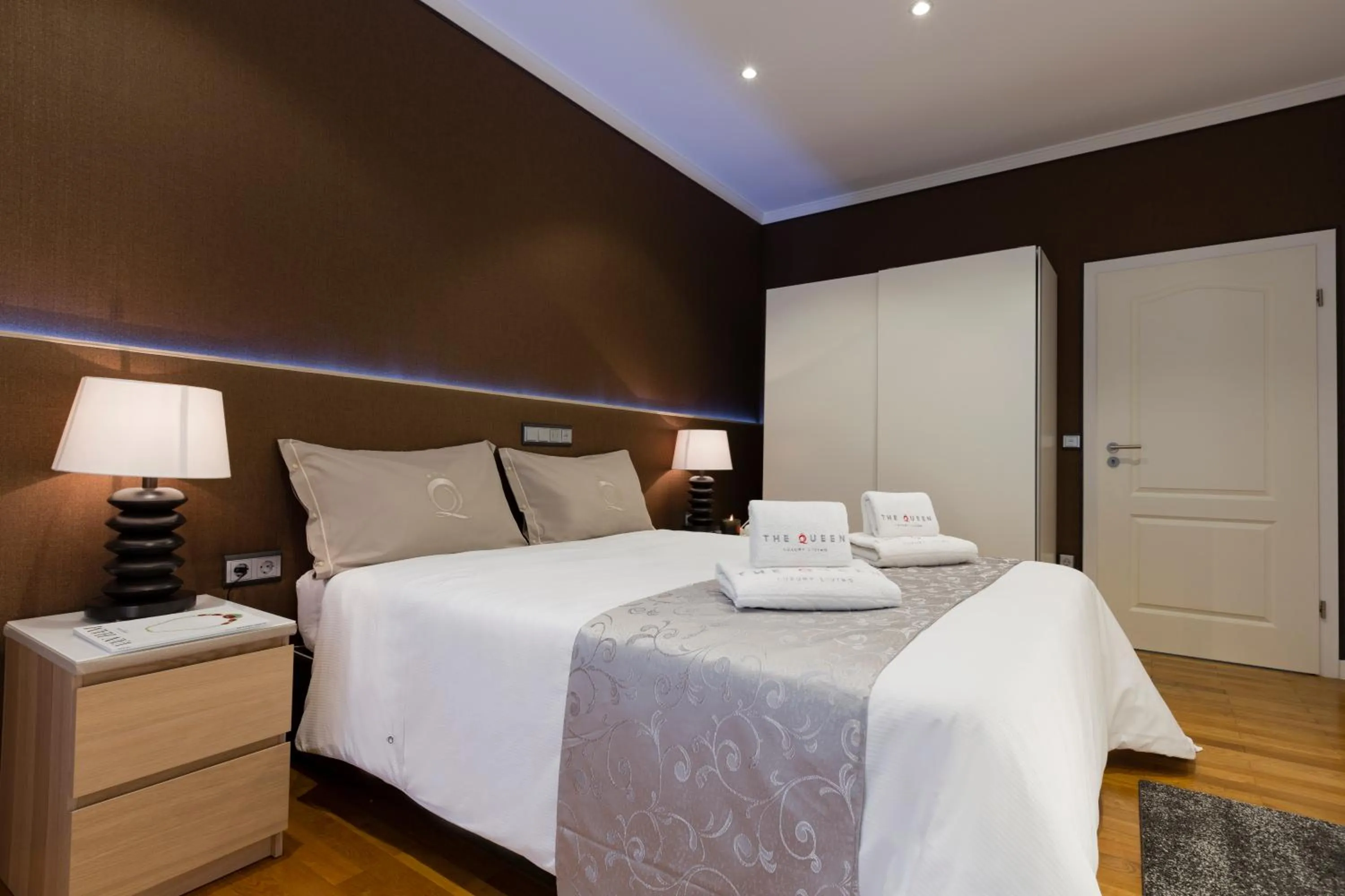 Bedroom, Bed in The Queen Luxury Apartments - Villa Liberty