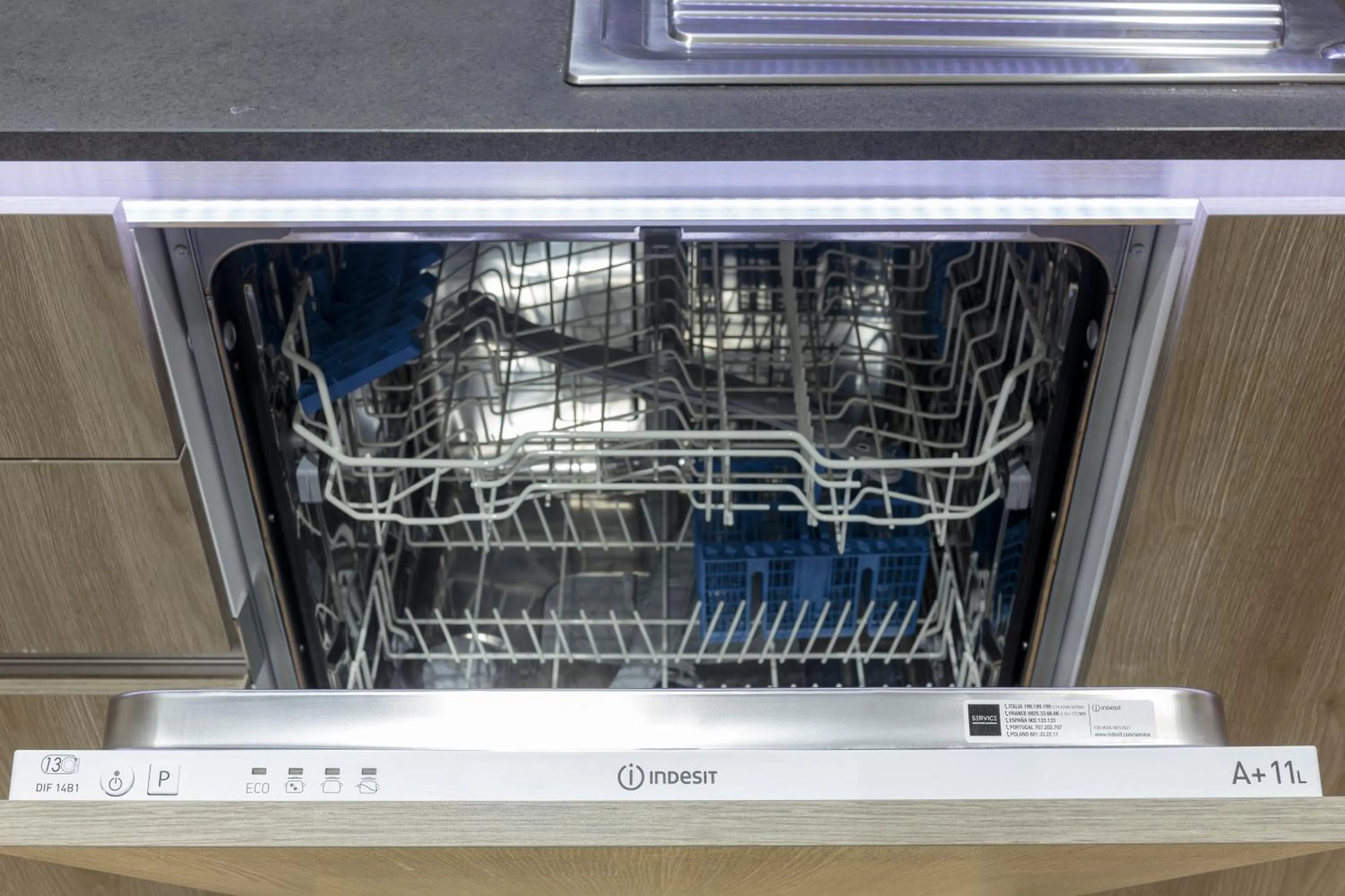 Kitchen or kitchenette in The Queen Luxury Apartments - Villa Liberty