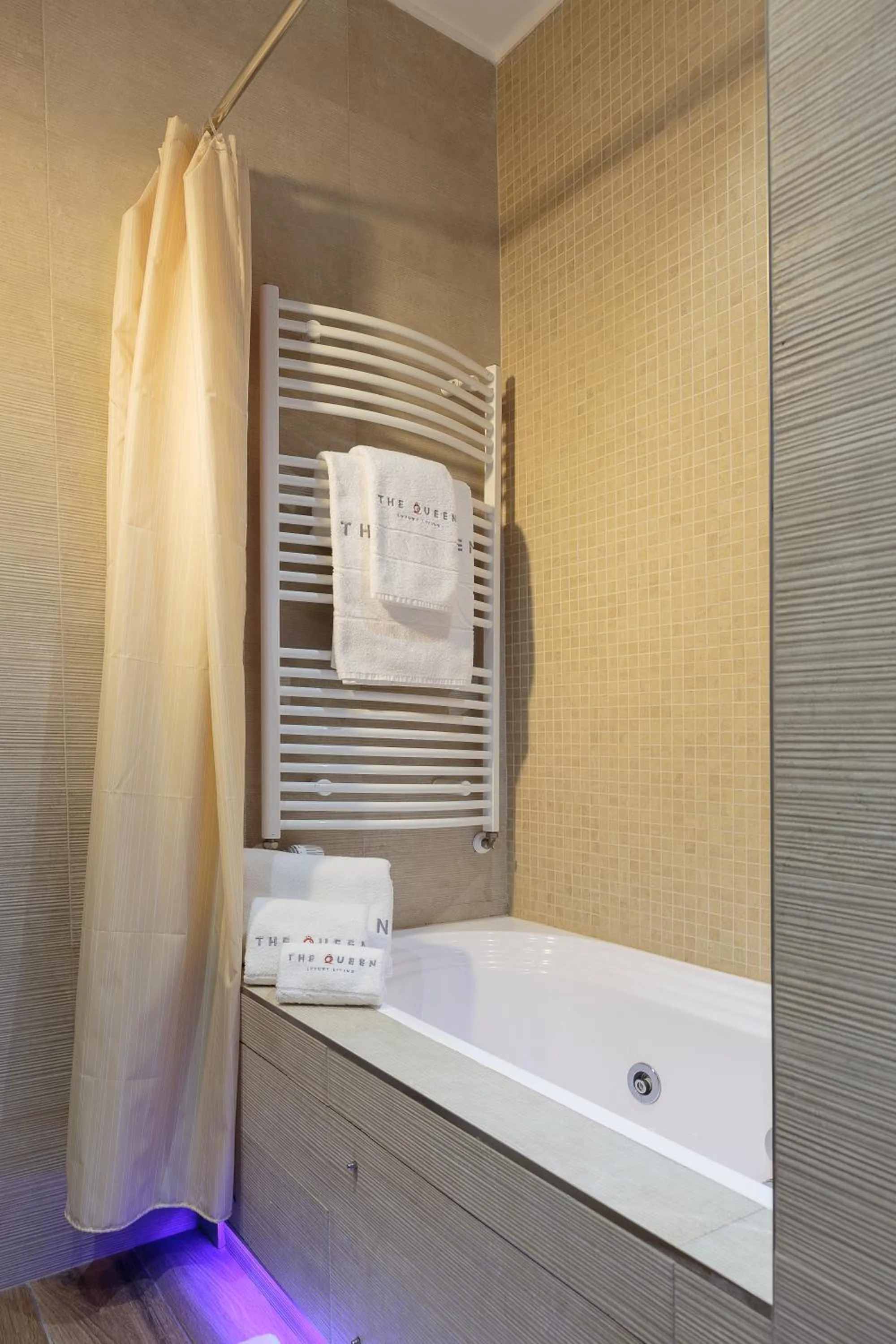 Shower in The Queen Luxury Apartments - Villa Liberty