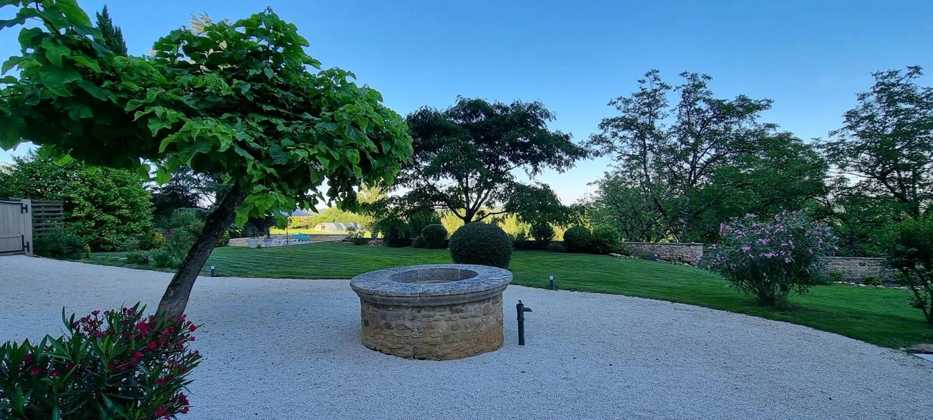 Garden view in Le Clos de la Tour