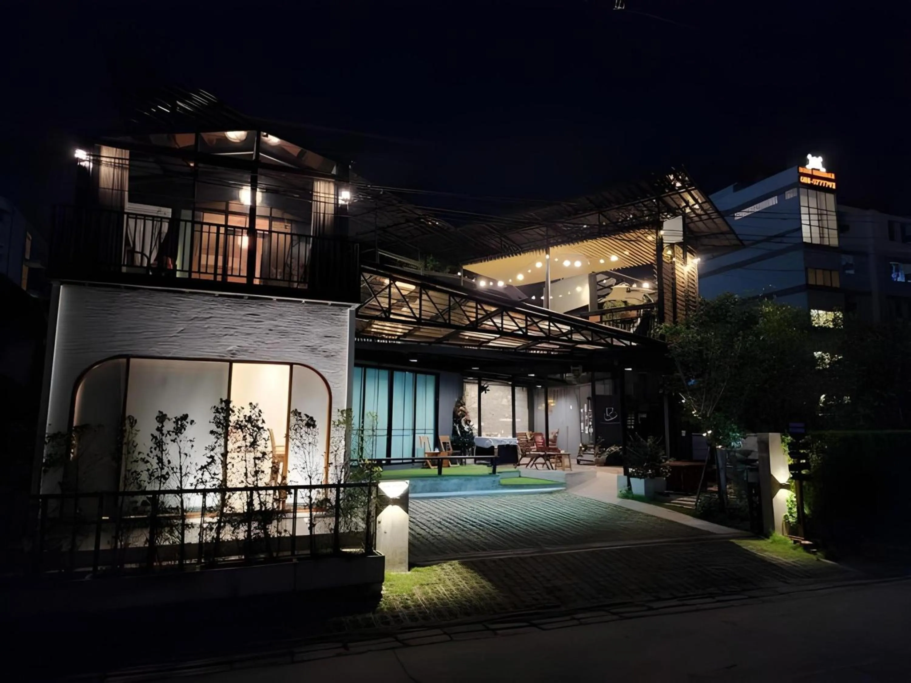 Property building in Capital O 75422 Million Pillows