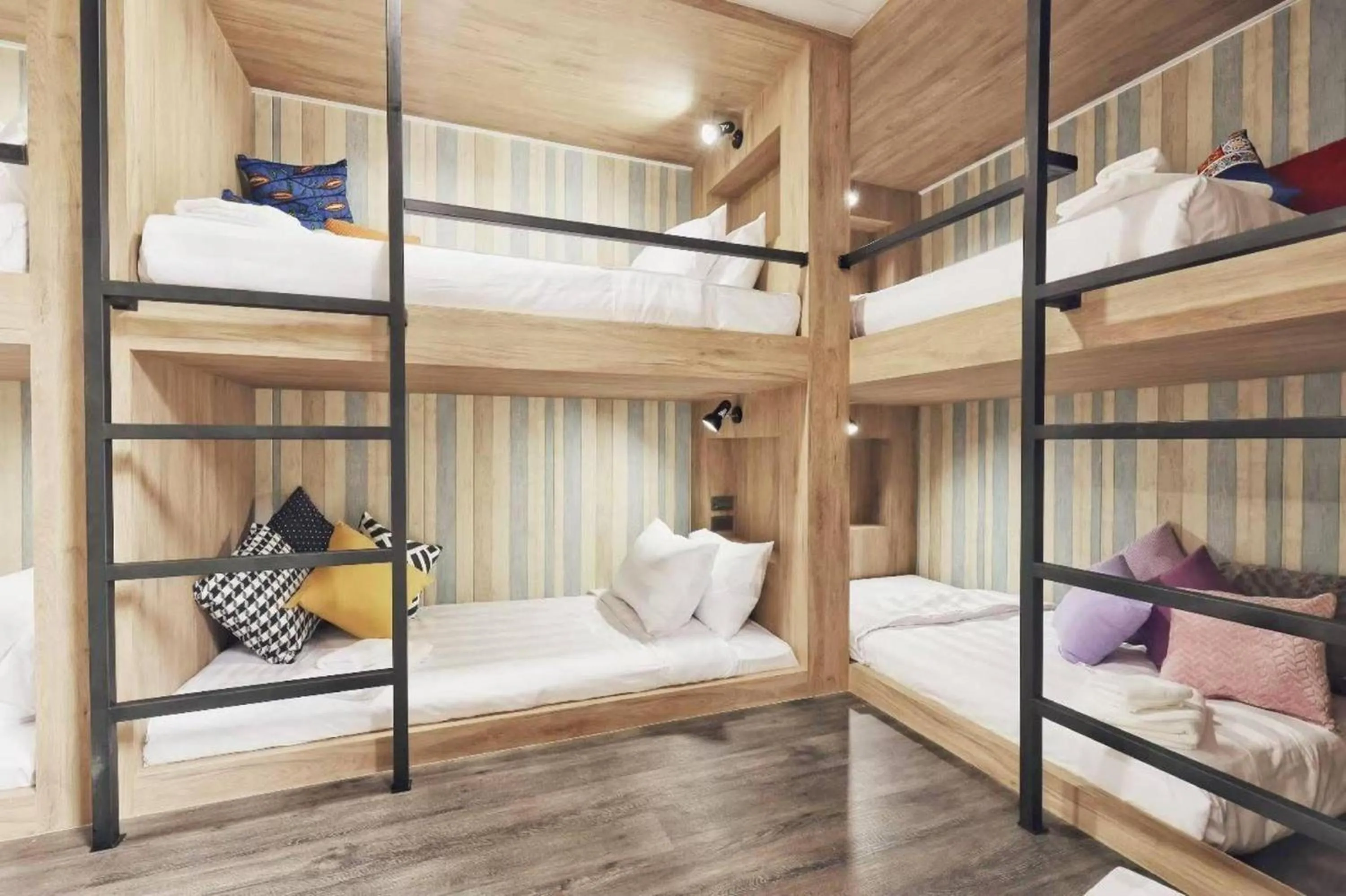 bunk bed, Bed in Capital O 75422 Million Pillows