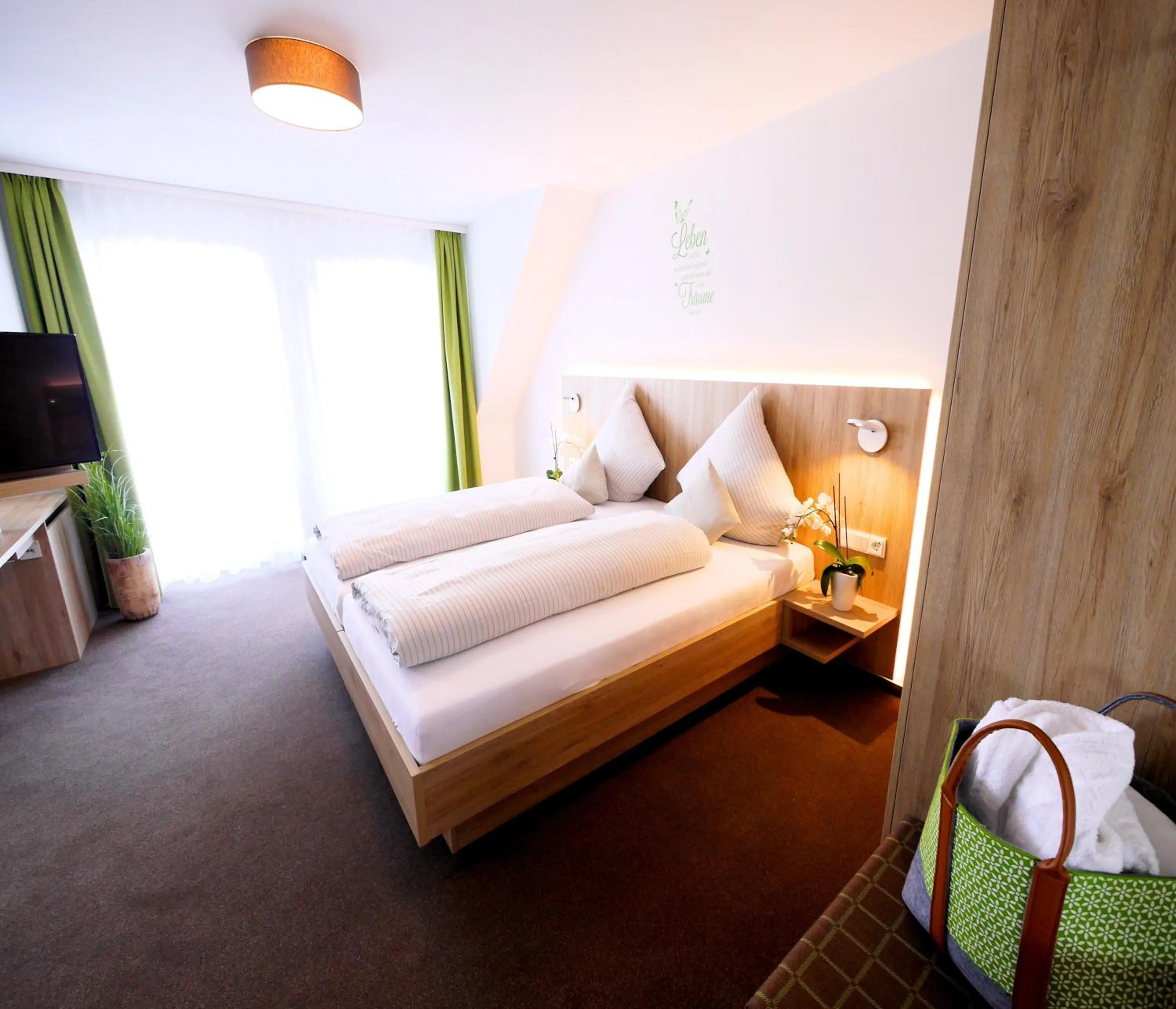 Bed in Kohlers Hotel Engel