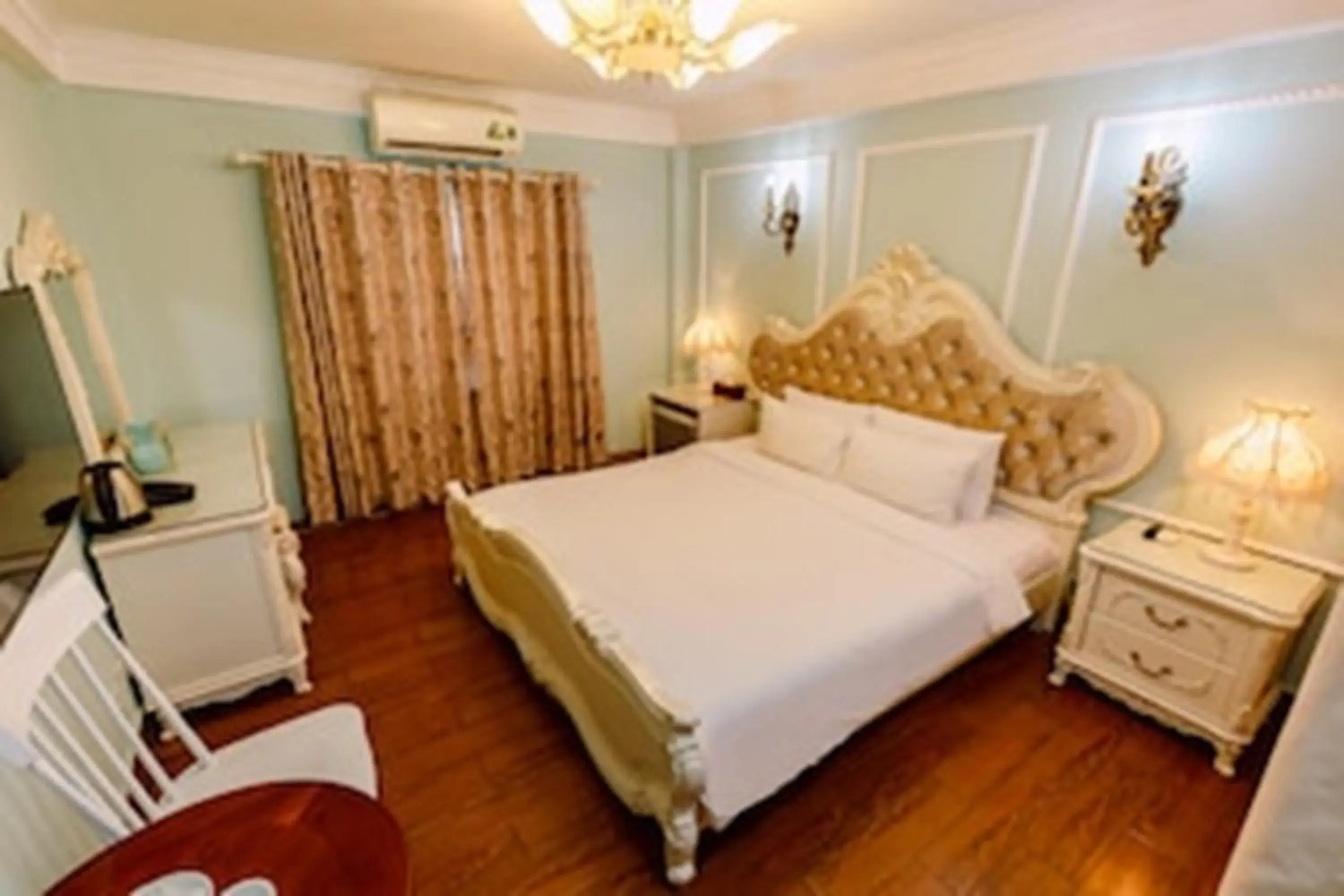 Superior Double Room in Super OYO Capital O 1173 Le Grand Hanoi Hotel - The Ruby Superior Double Room in Super OYO Capital O 1173 Le Grand Hanoi Hotel - The Ruby