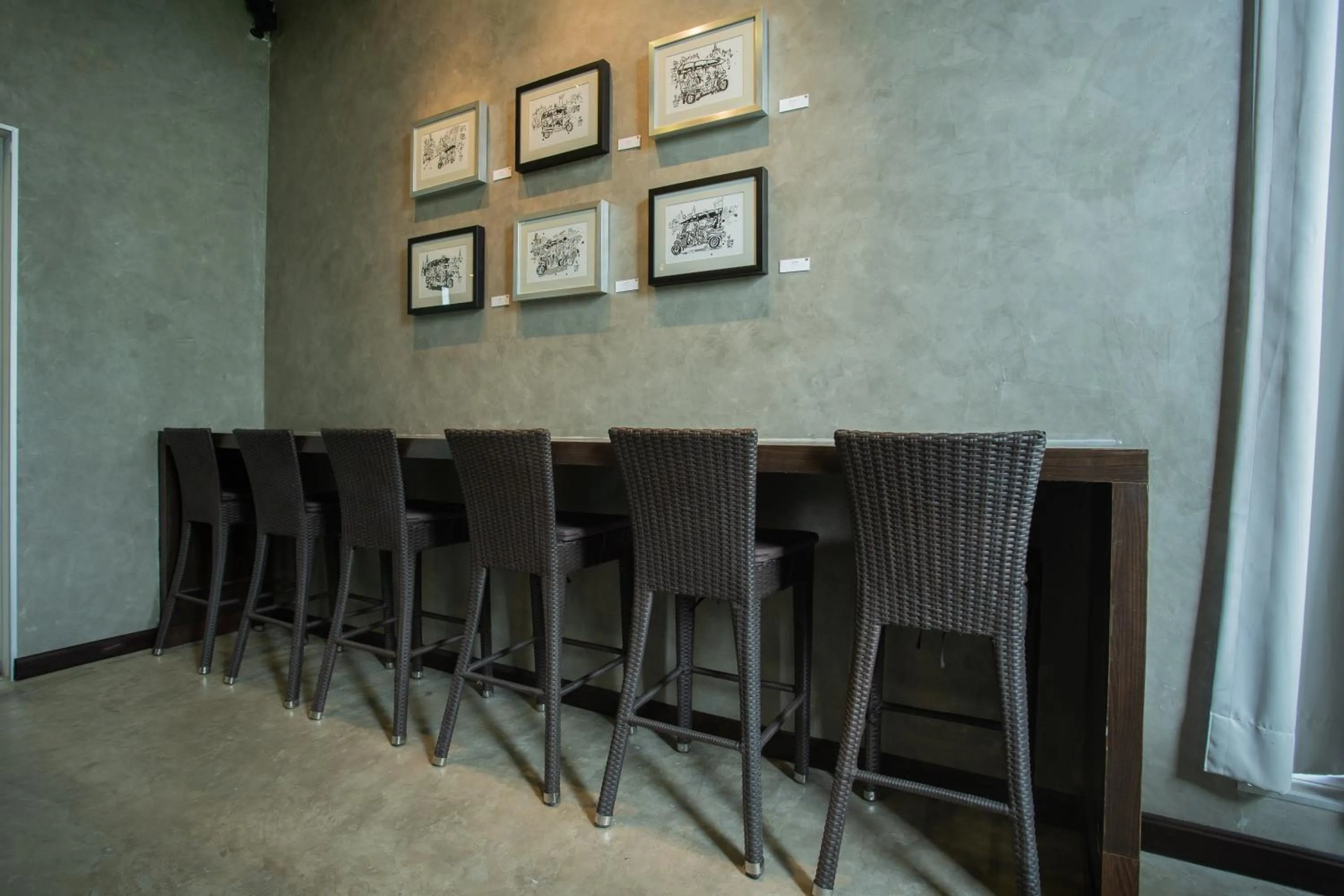 Communal lounge/ TV room in Third Rock Hostel