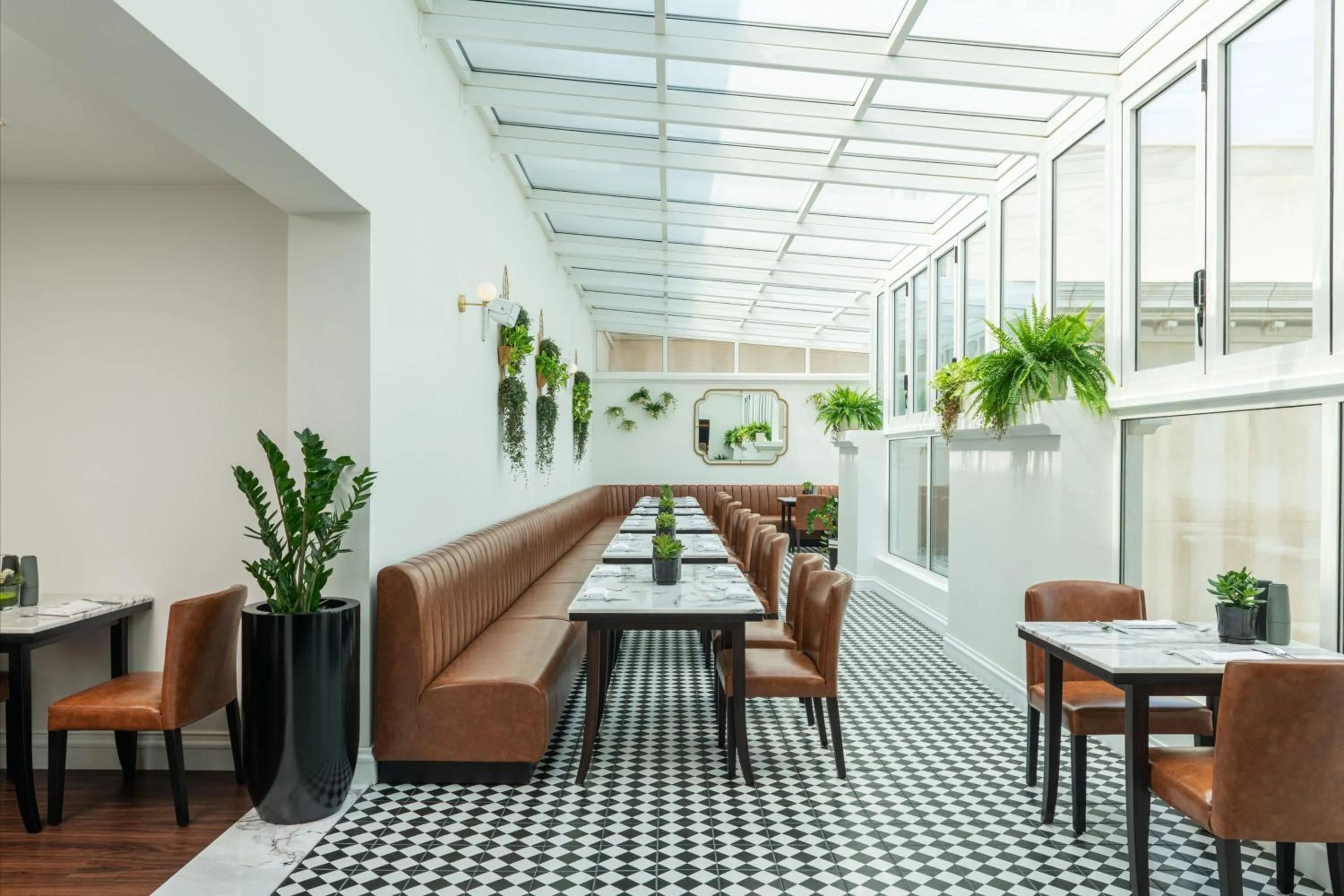 Lounge or bar in The Westin Dubai Mina Seyahi Beach Resort and Waterpark