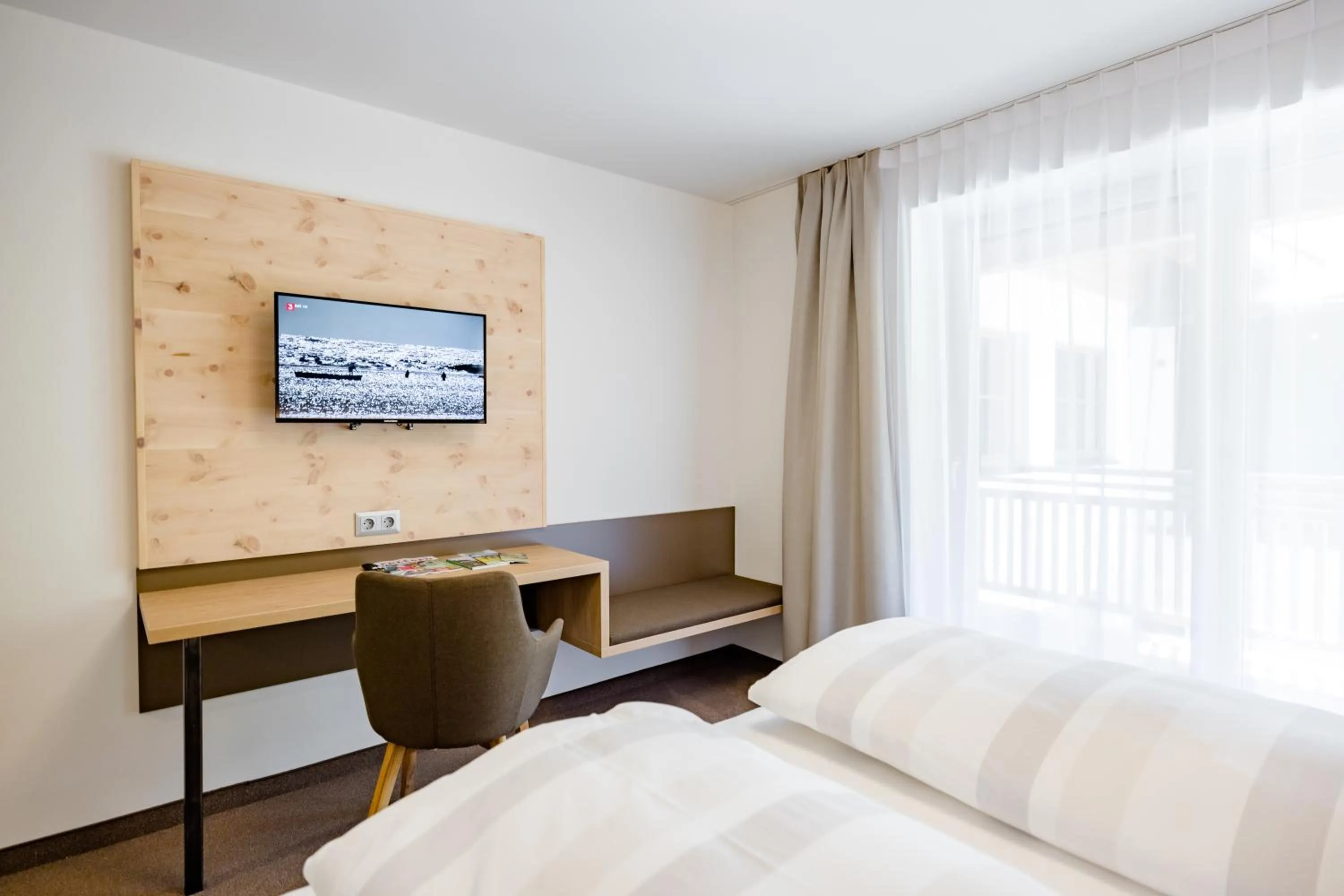 Photo of the whole room, Bed in Gästehaus Fiedlwirt