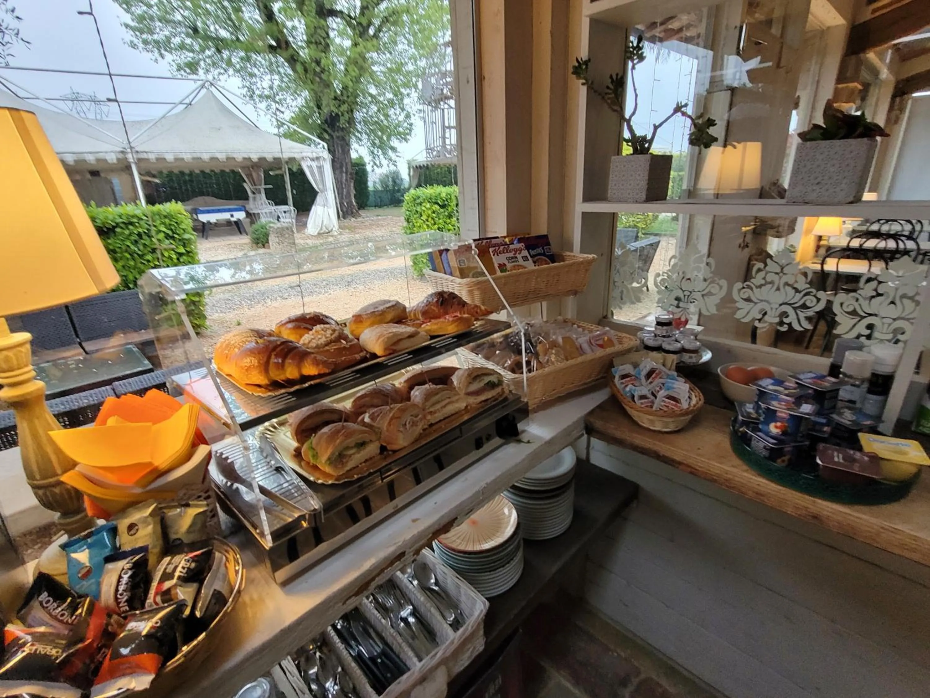 Breakfast in Relais Casetta56