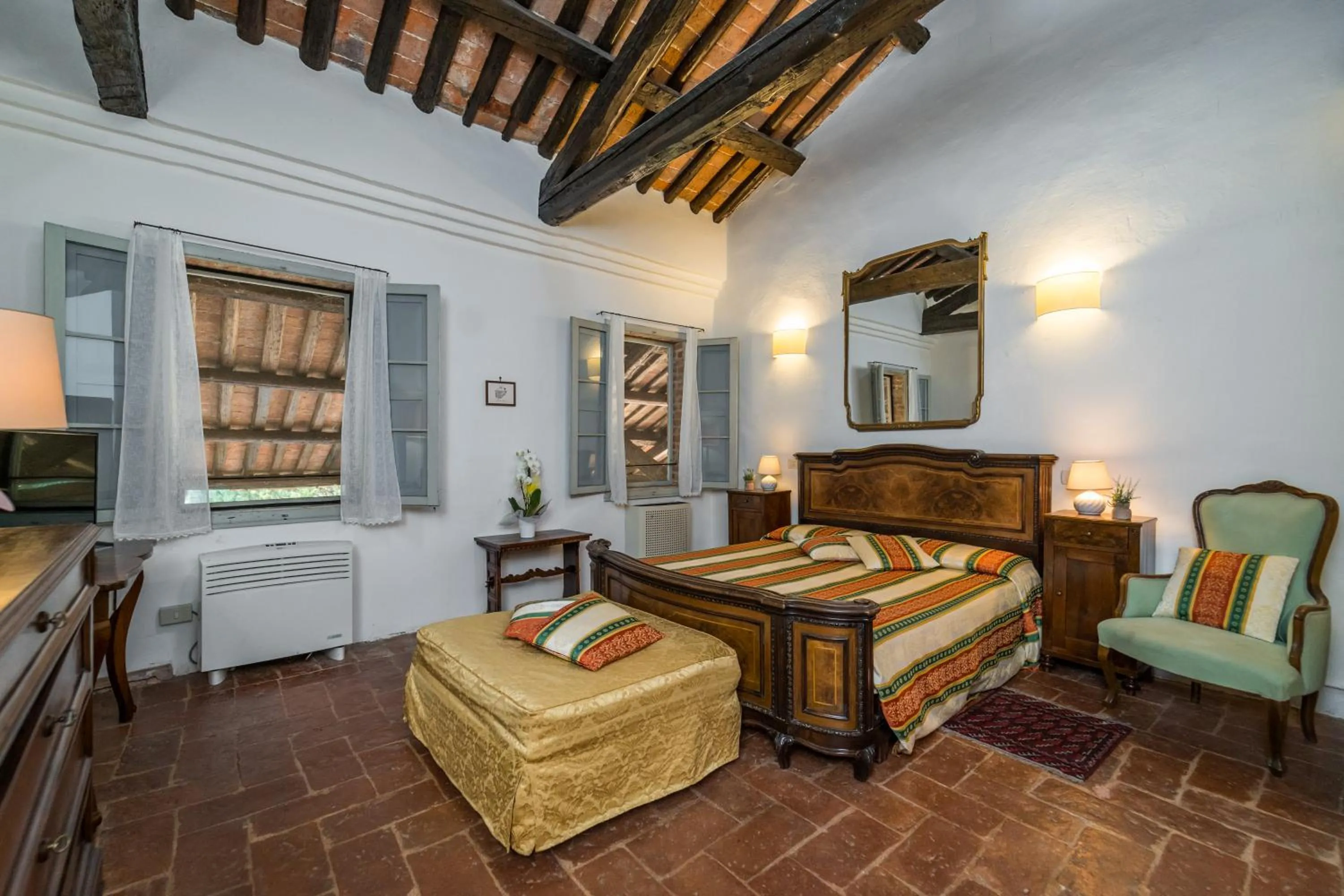 Photo of the whole room, Bed in Agriturismo Tenuta Castel Venezze