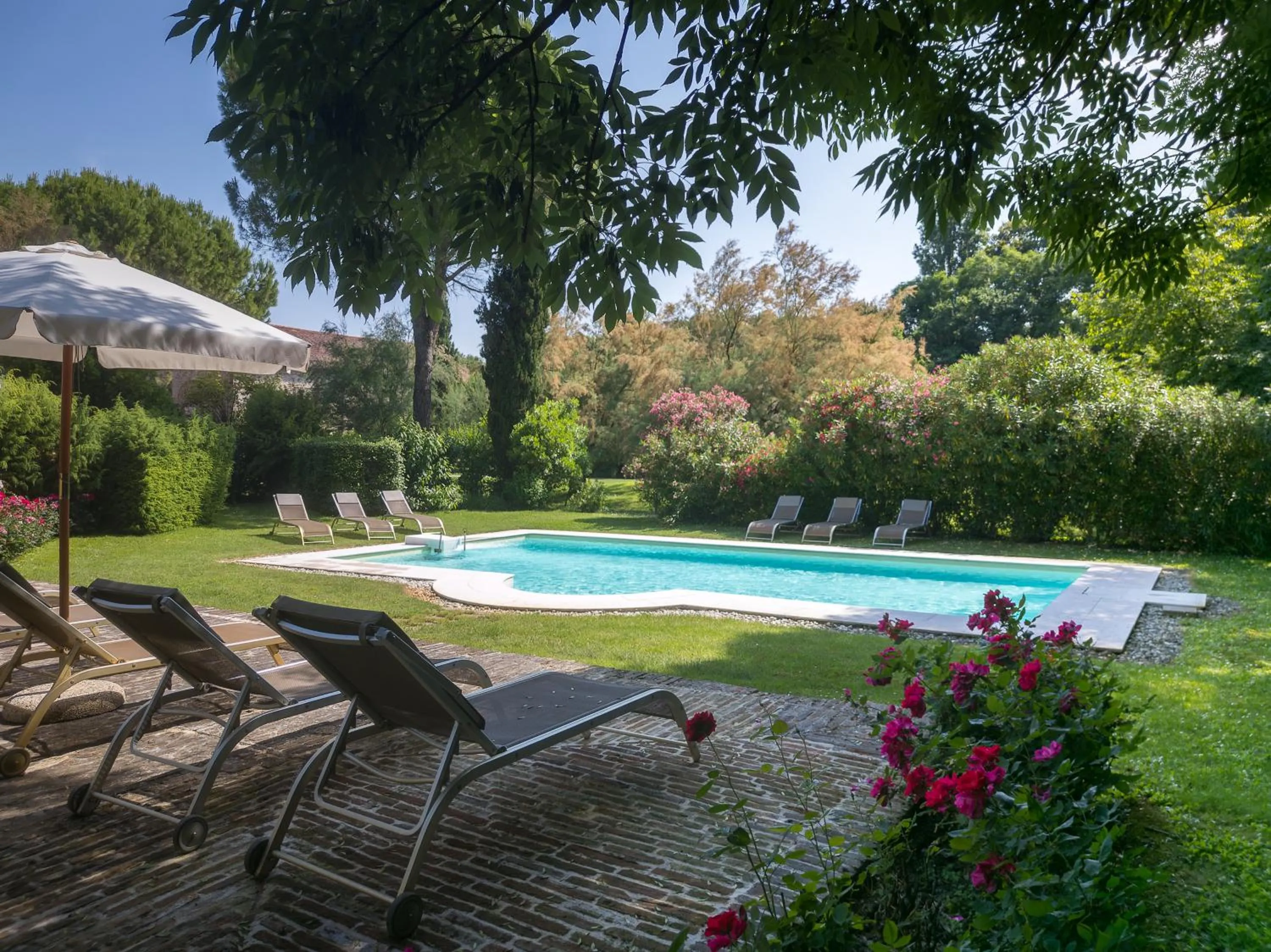 Swimming pool in Agriturismo Tenuta Castel Venezze
