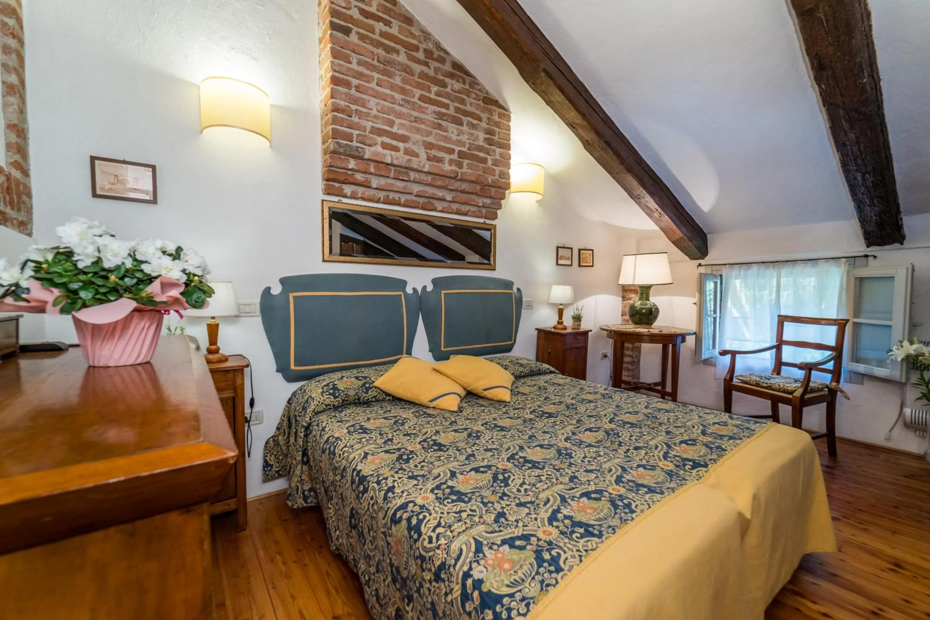 Photo of the whole room, Bed in Agriturismo Tenuta Castel Venezze