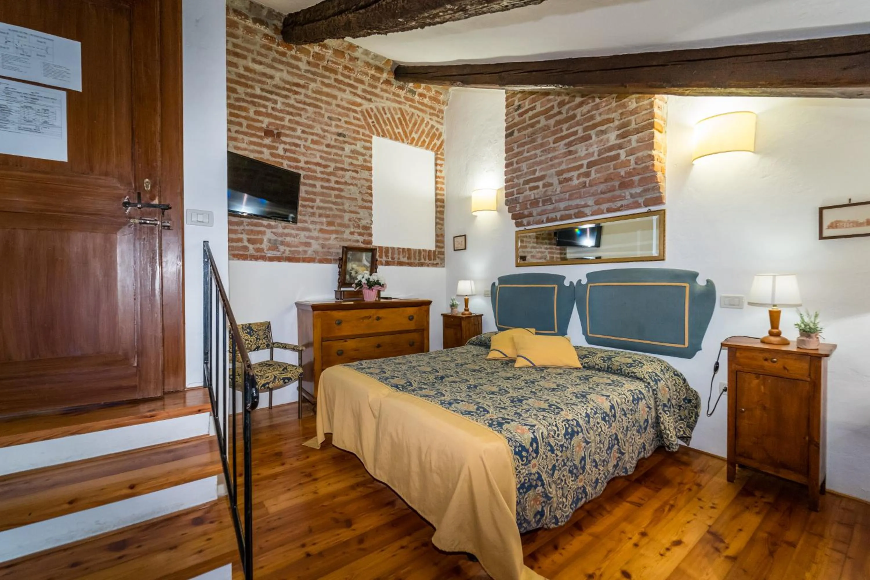 Photo of the whole room, Bed in Agriturismo Tenuta Castel Venezze