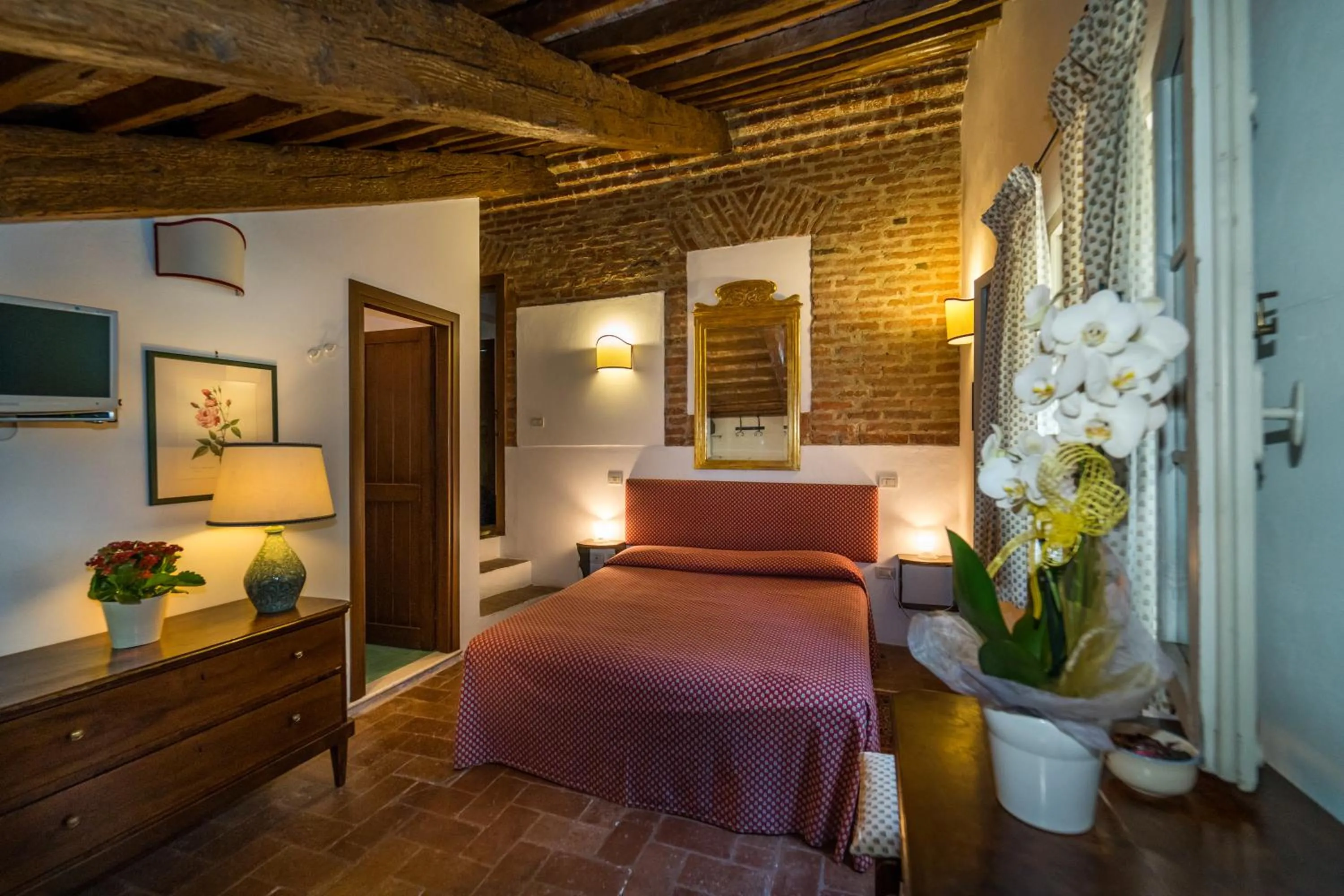 Photo of the whole room, Bed in Agriturismo Tenuta Castel Venezze