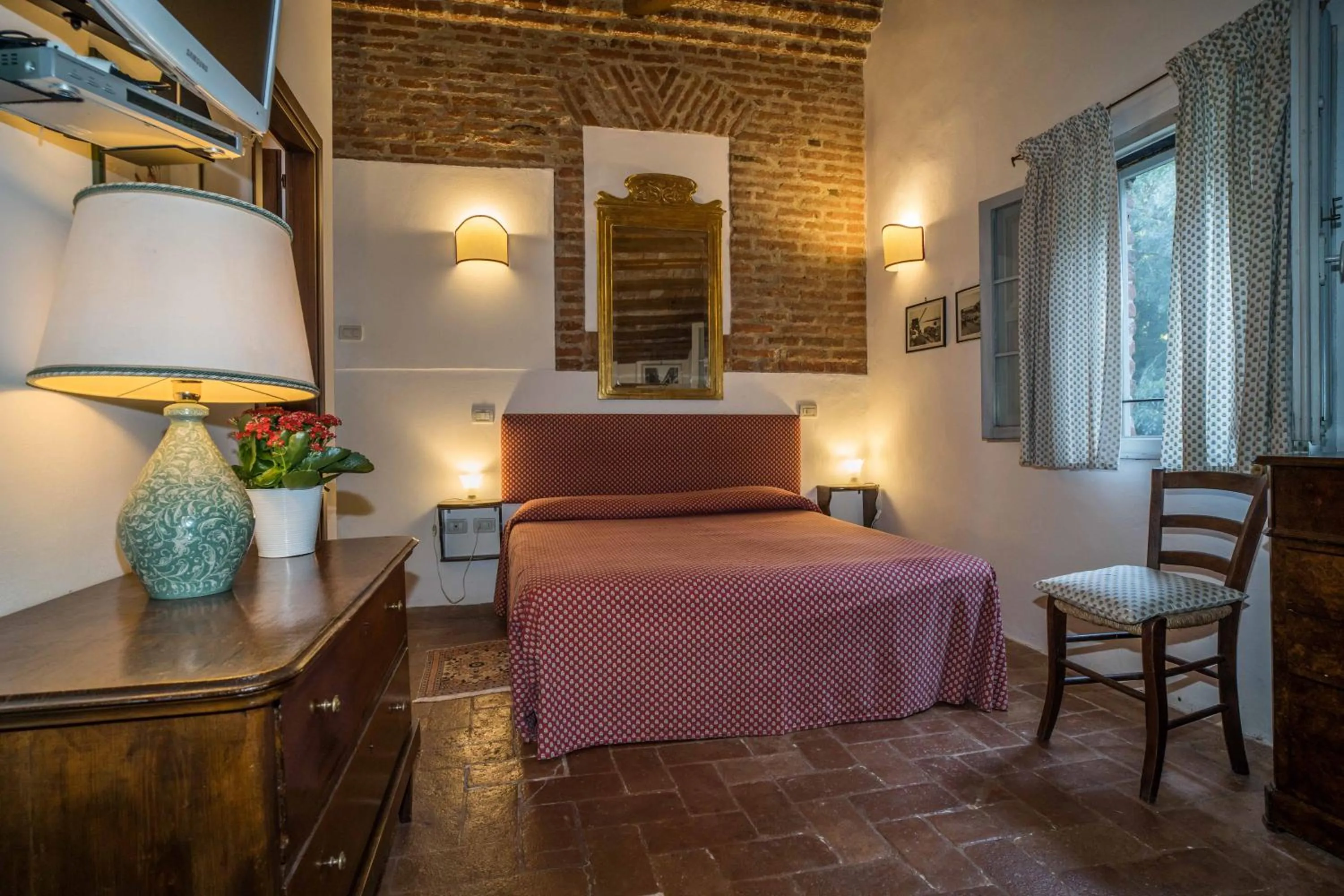 Bedroom, Bed in Agriturismo Tenuta Castel Venezze