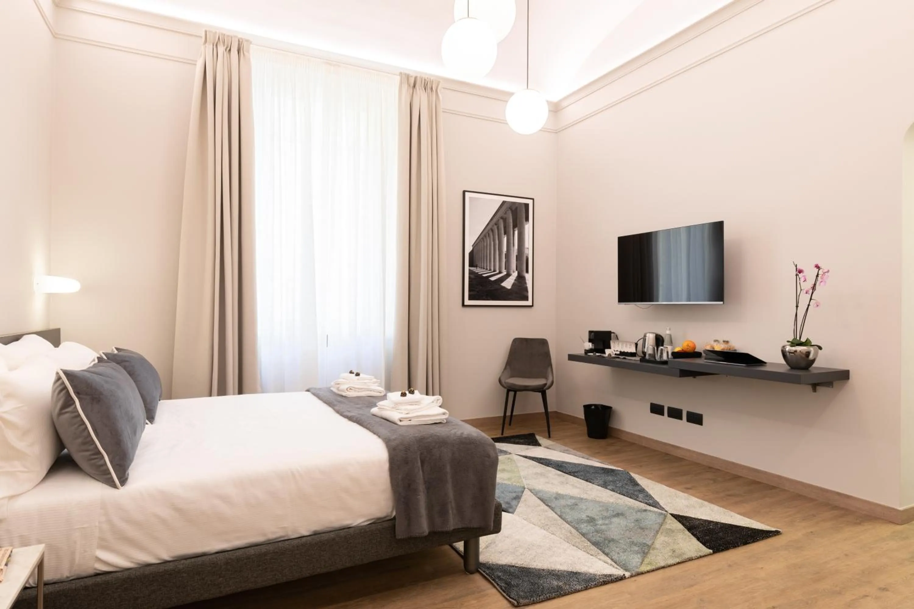Bed in Foresteria di Piazza Cavour - Luxury Suites & Guest House