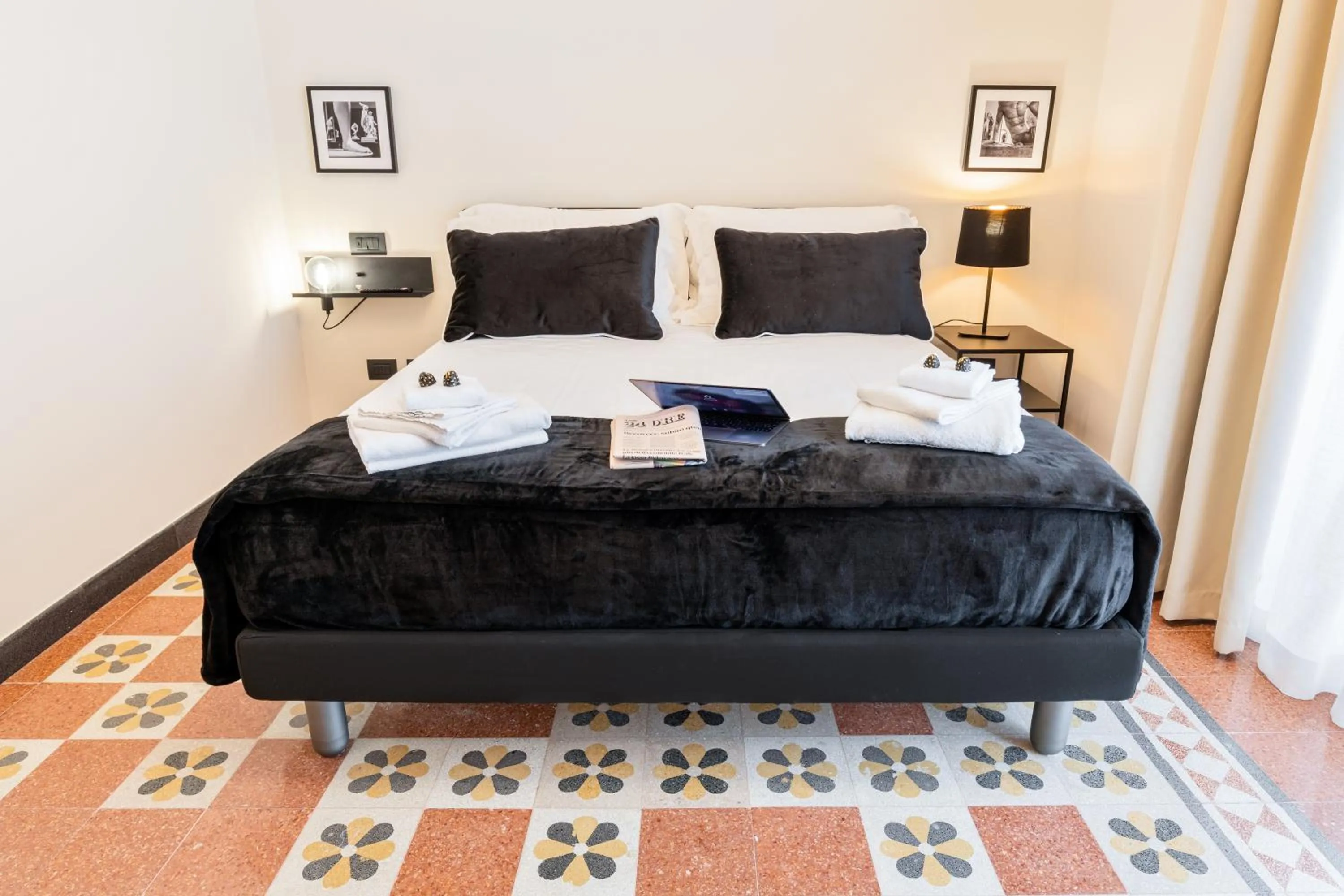 Bed in Foresteria di Piazza Cavour - Luxury Suites & Guest House
