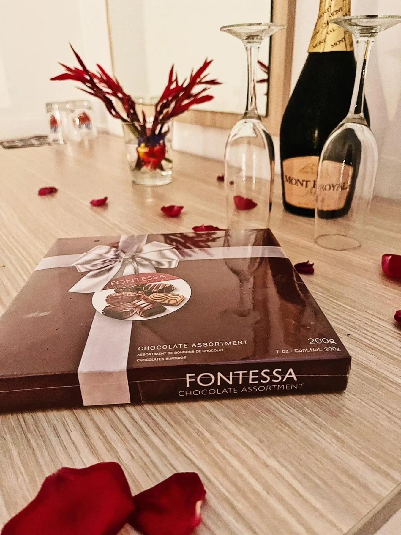 Property building in Hotel Largo Beach