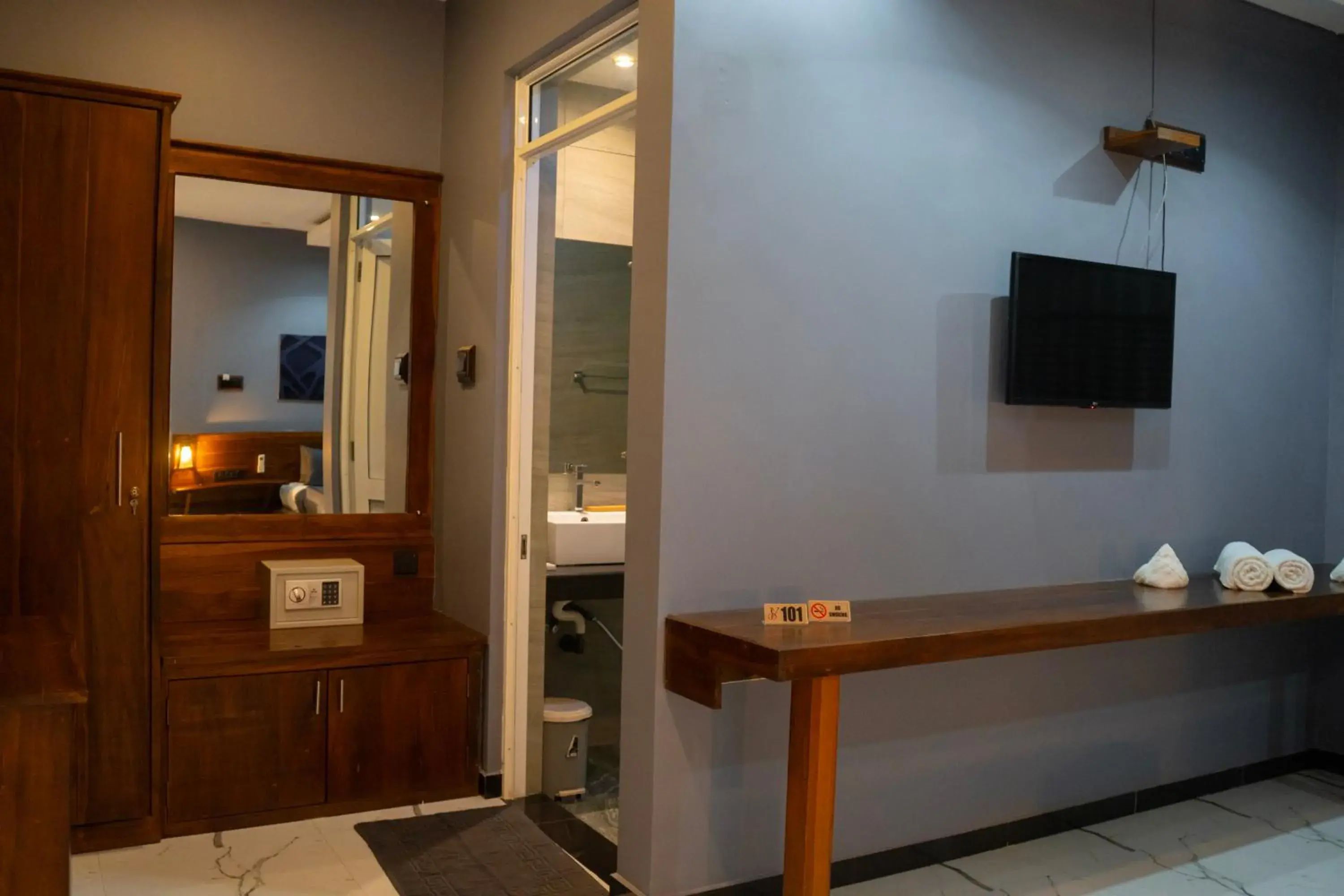 Deluxe Queen Room in Supreme Dambulla Deluxe Queen Room in Supreme Dambulla