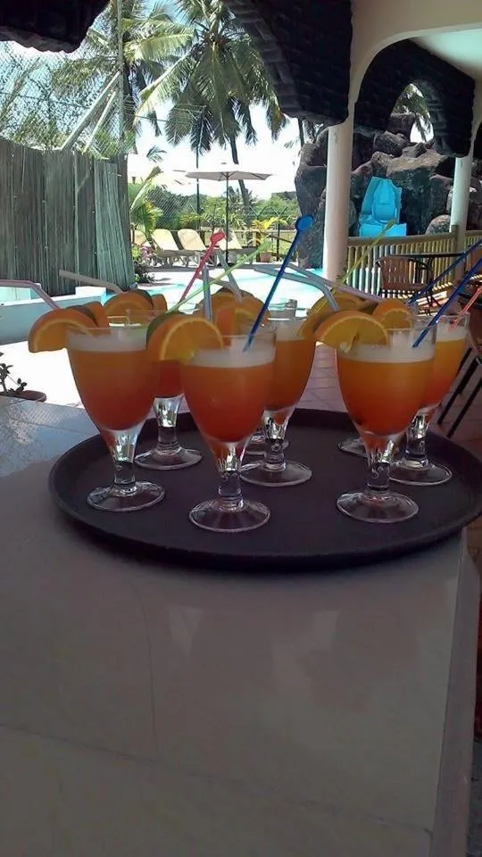 Drinks in Eden Villa