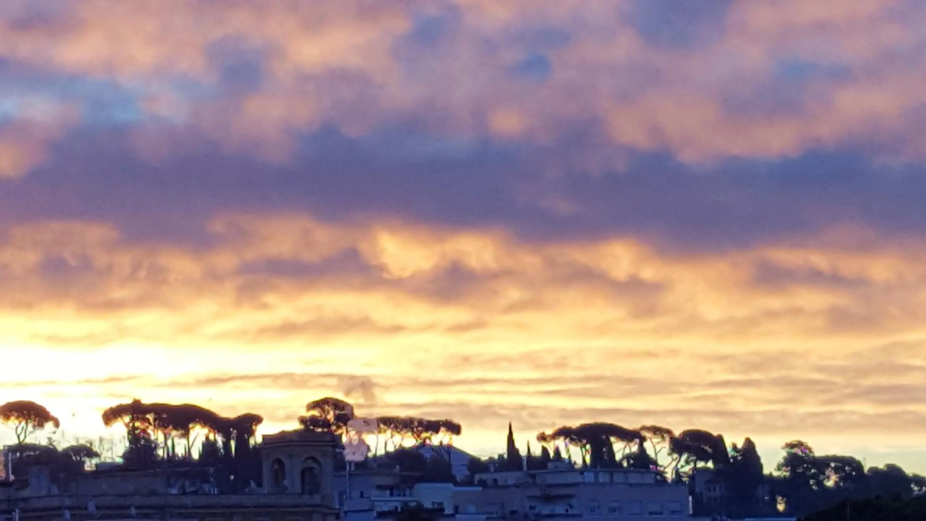 Sunrise in Bed & Breakfast A Casa di Lia a Roma