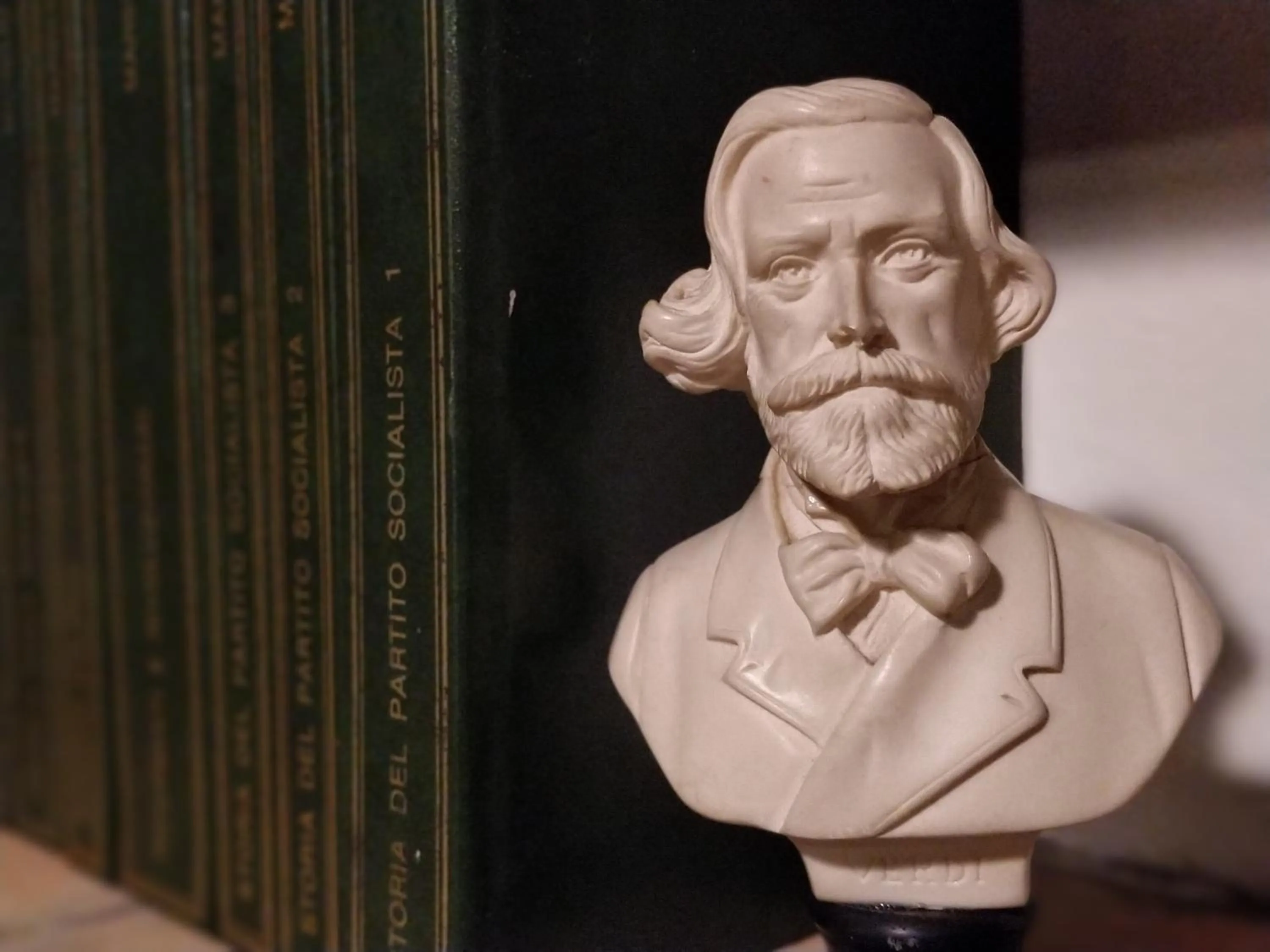 Decorative detail in Casa Messi