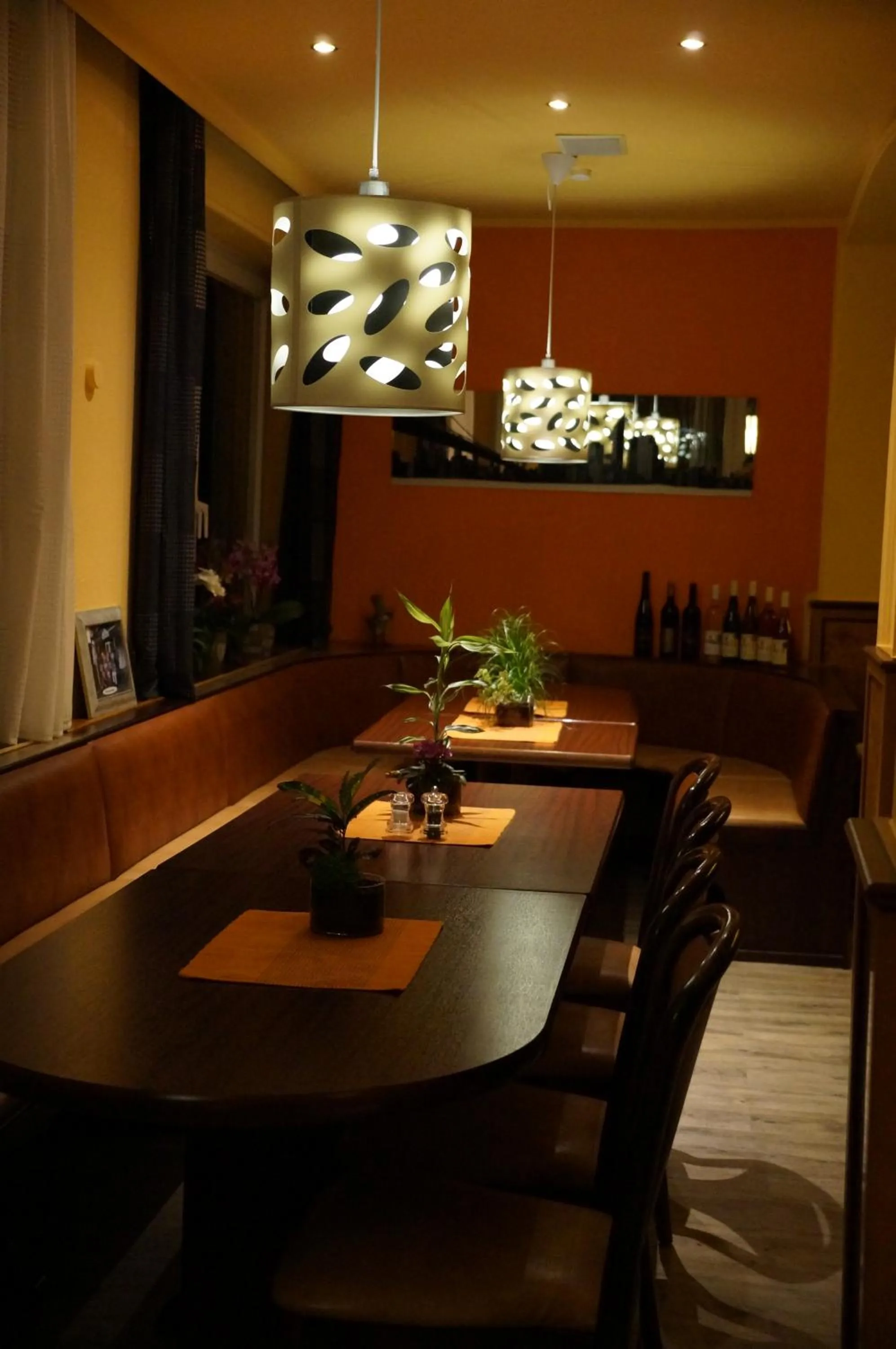 Restaurant/places to eat in Sonneneck