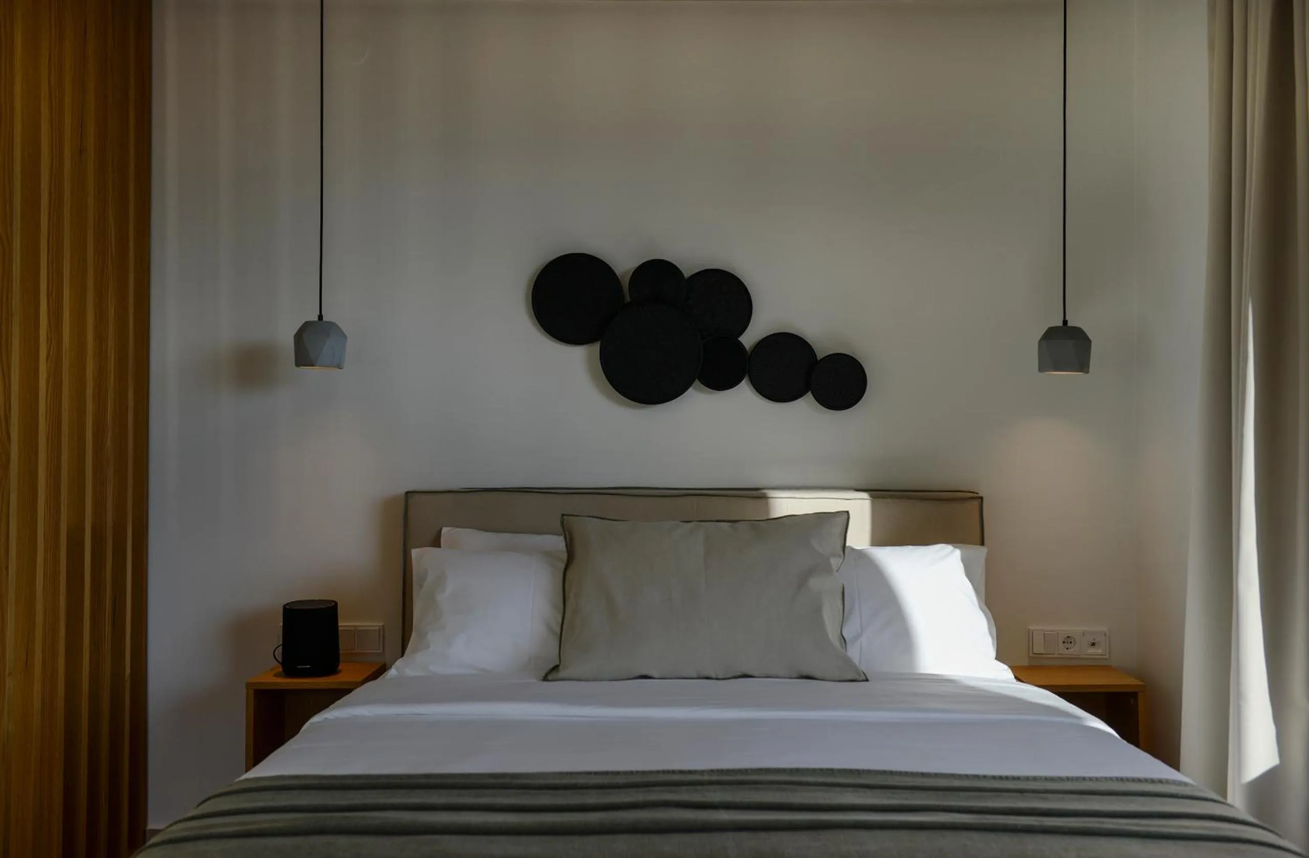 Photo of the whole room in MARAVILLA SUITES