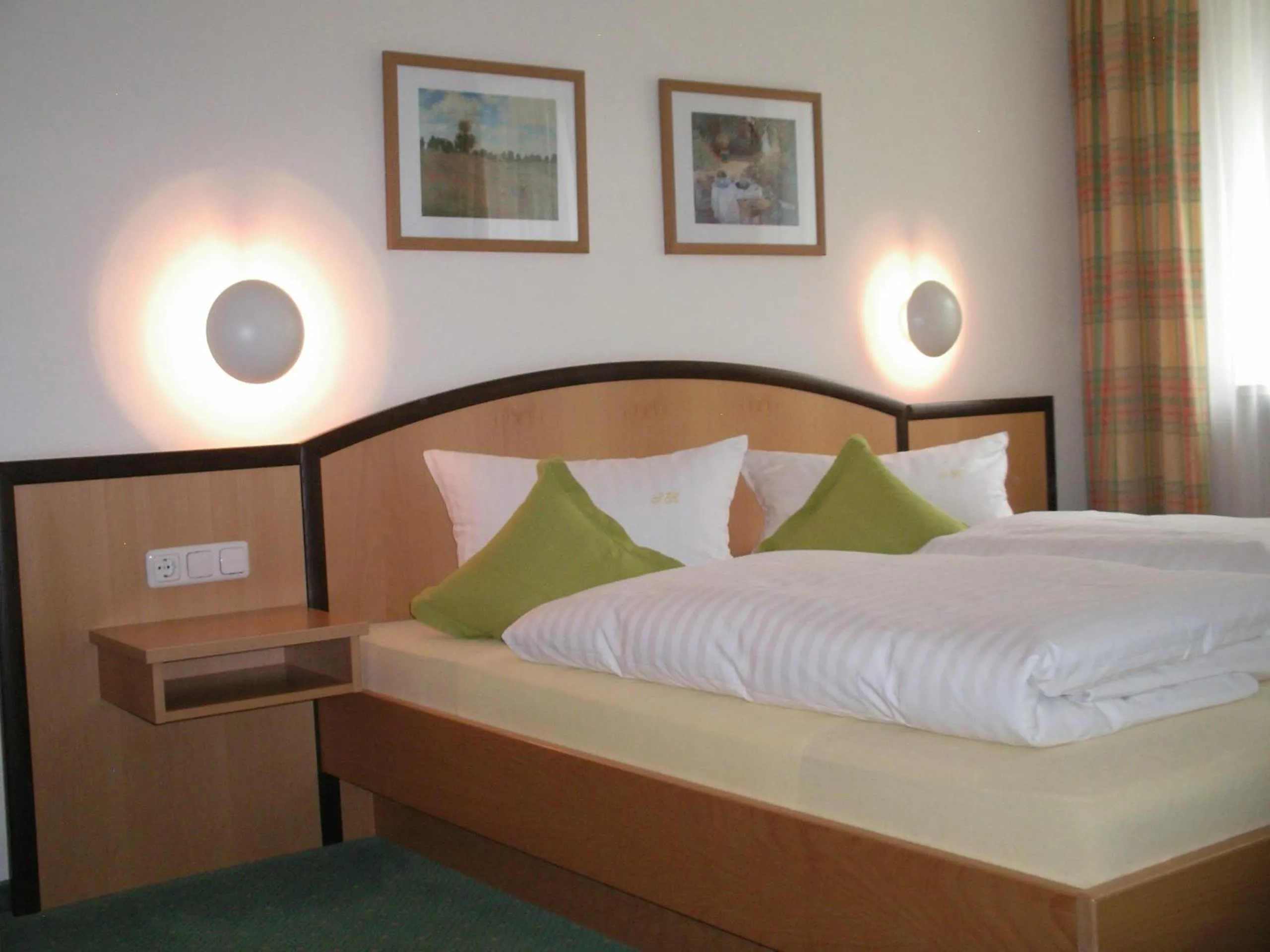 Bed in Hotel-Gasthof-Kohlmeier