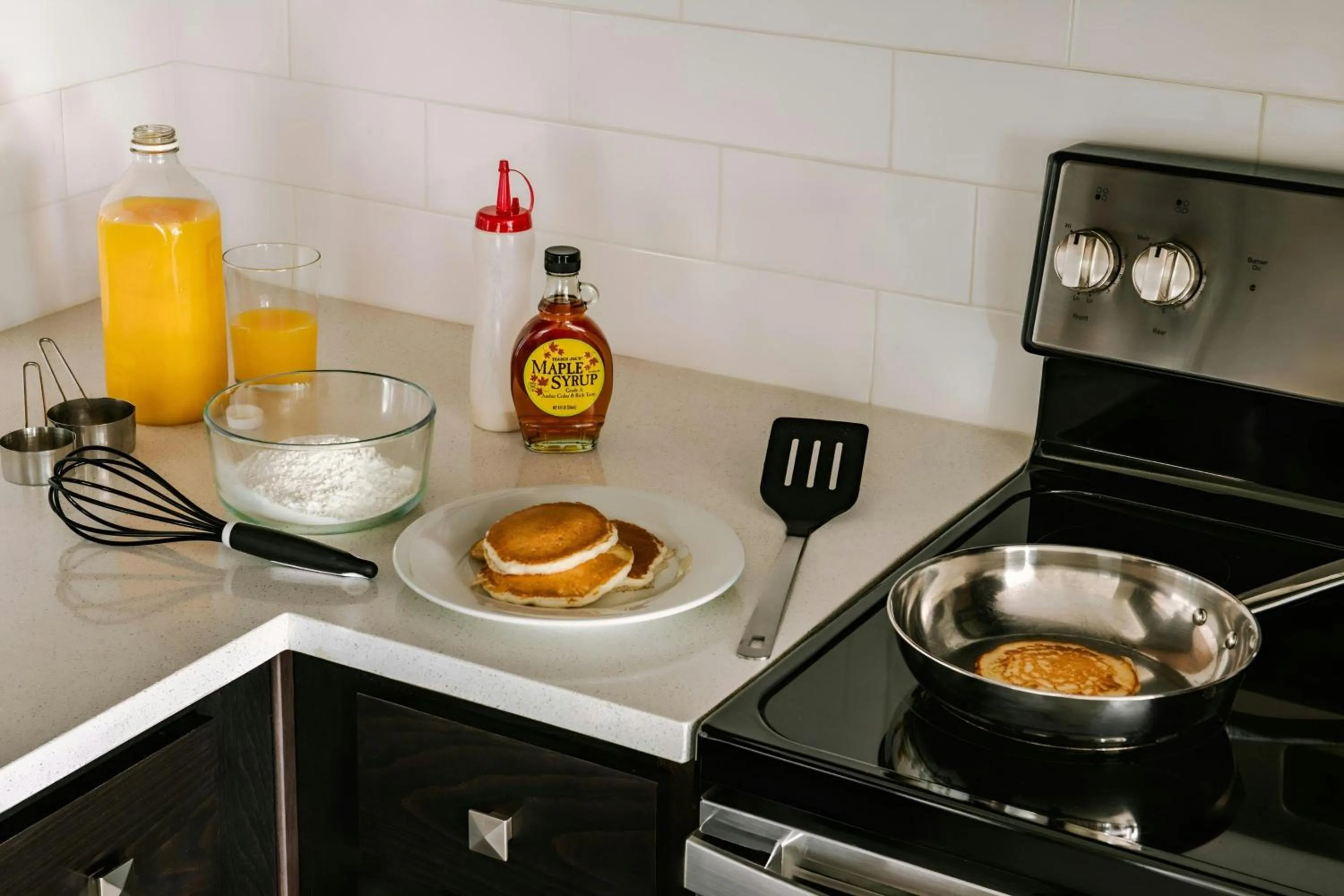 Kitchen or kitchenette in Sonder by Marriott Bonvoy Vista Cay Apartments