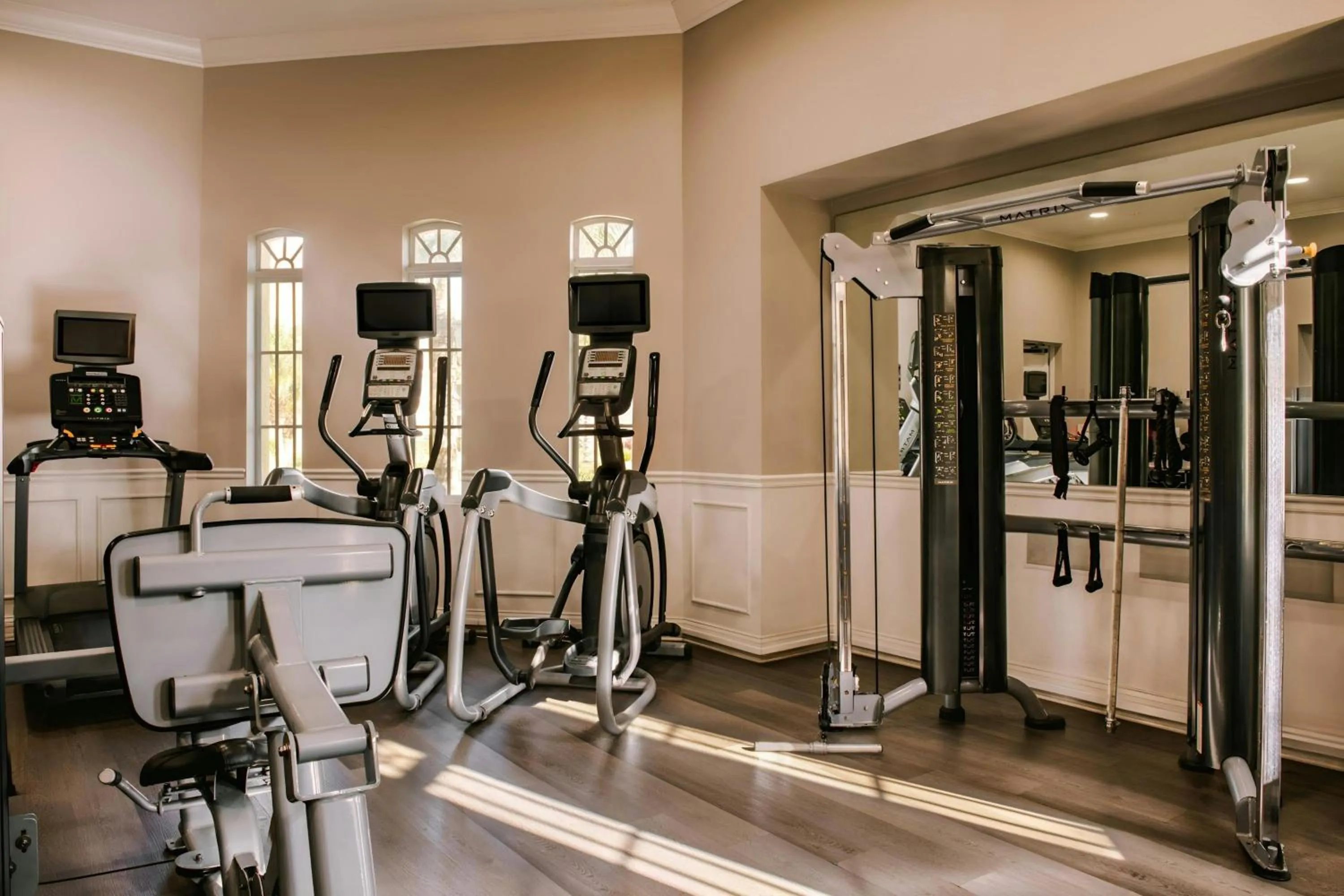 Fitness centre/facilities in Sonder by Marriott Bonvoy Vista Cay Apartments