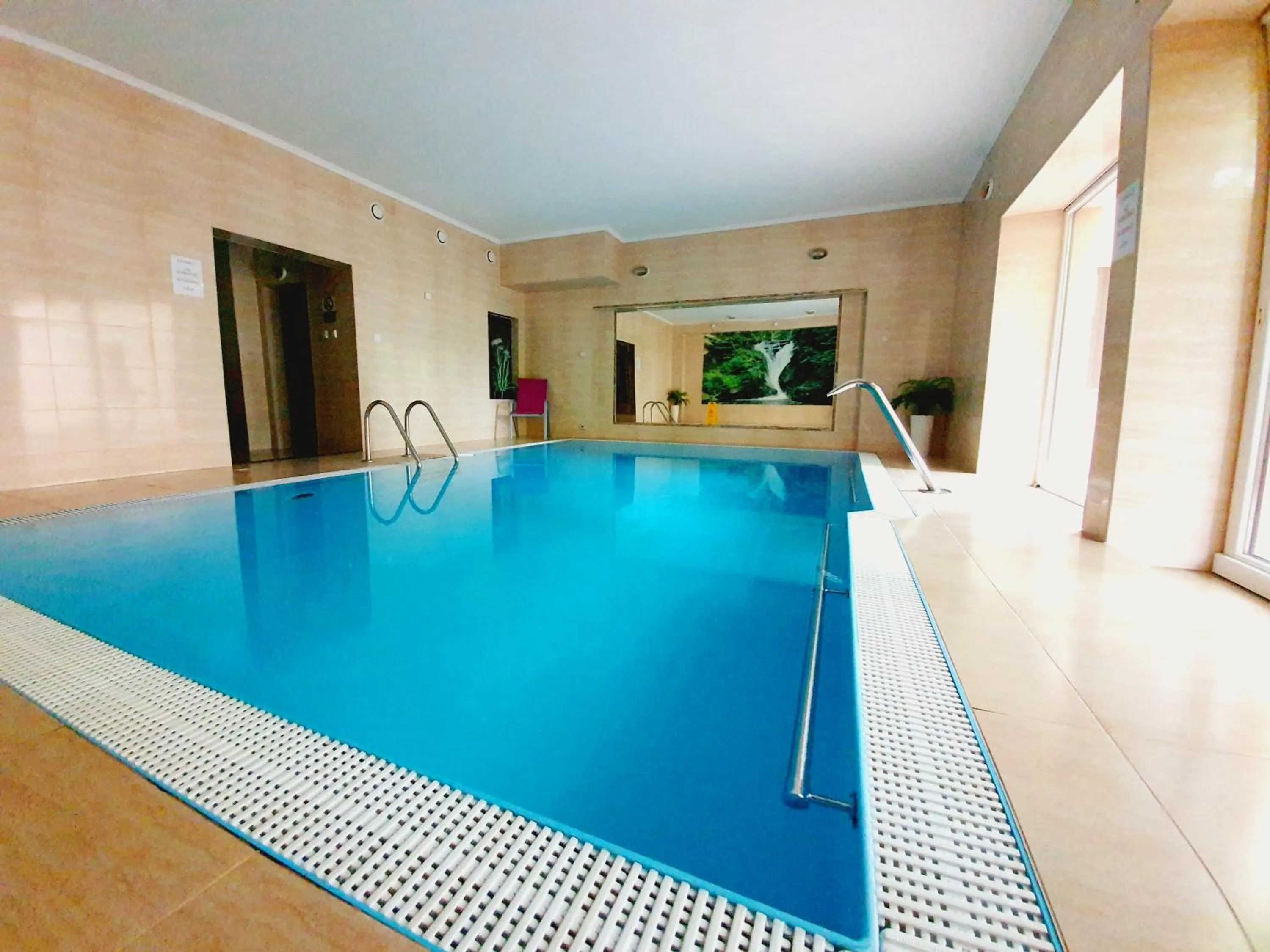 Swimming pool in Sadyba SPA