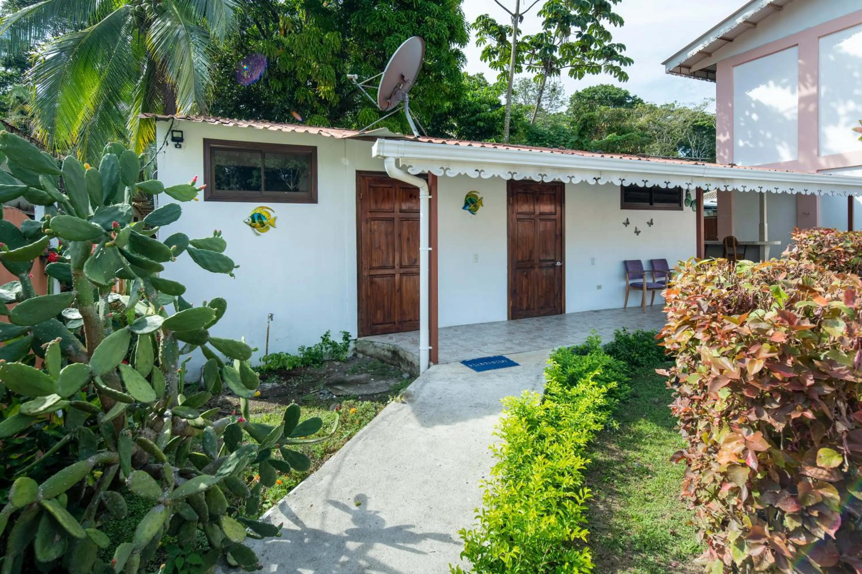 Property building in Pangea Lodge with Shared Pool at the Heart of Manzanillo