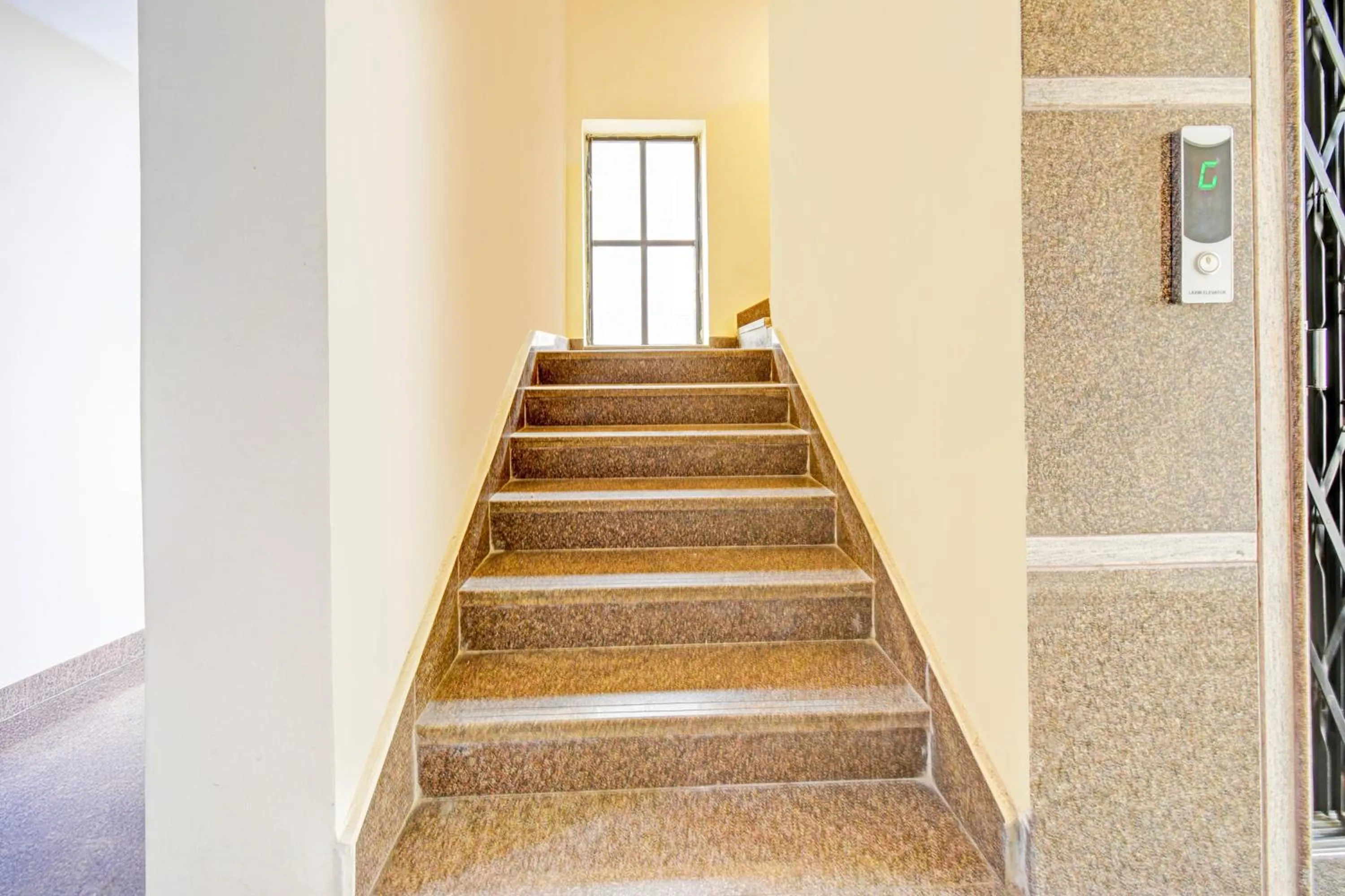 Lobby or reception in Super Hotel O Kondapur Hyderabad Formerly Dunes Inn