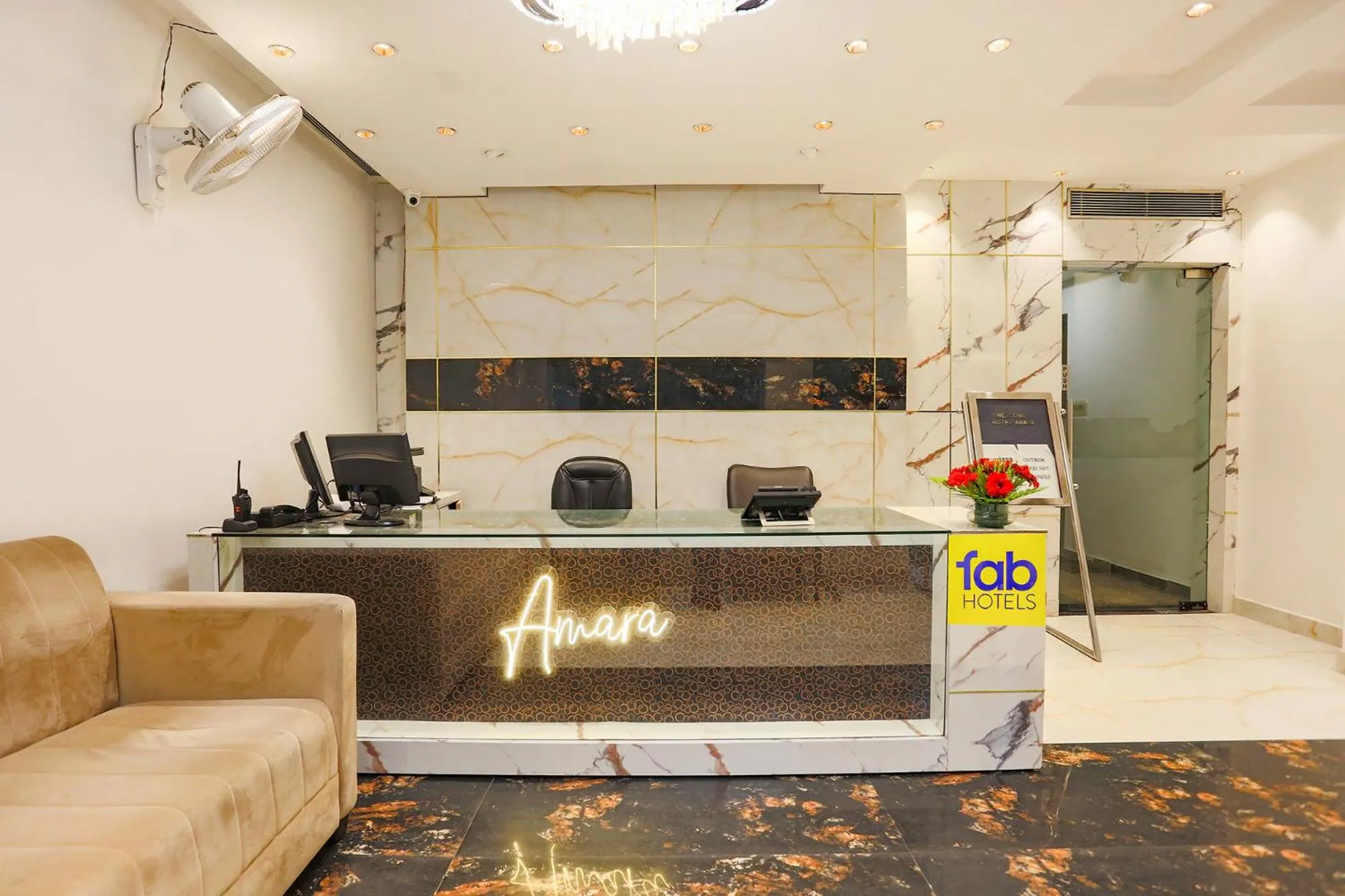 Lobby or reception in Via Heaven In