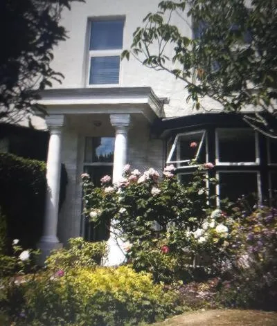 Facade/entrance in The Swallows B and B