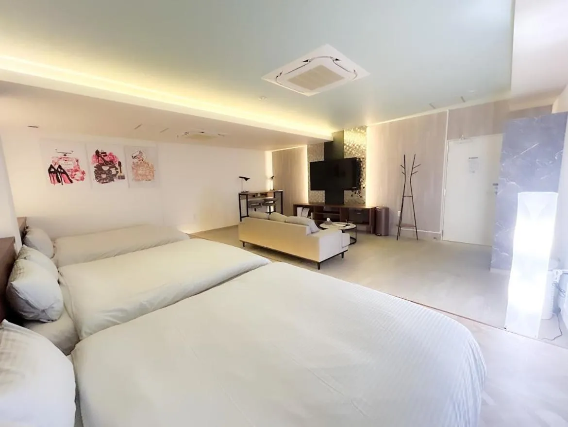 Bed in Hotel Xcell Hiroshima Nagarekawa