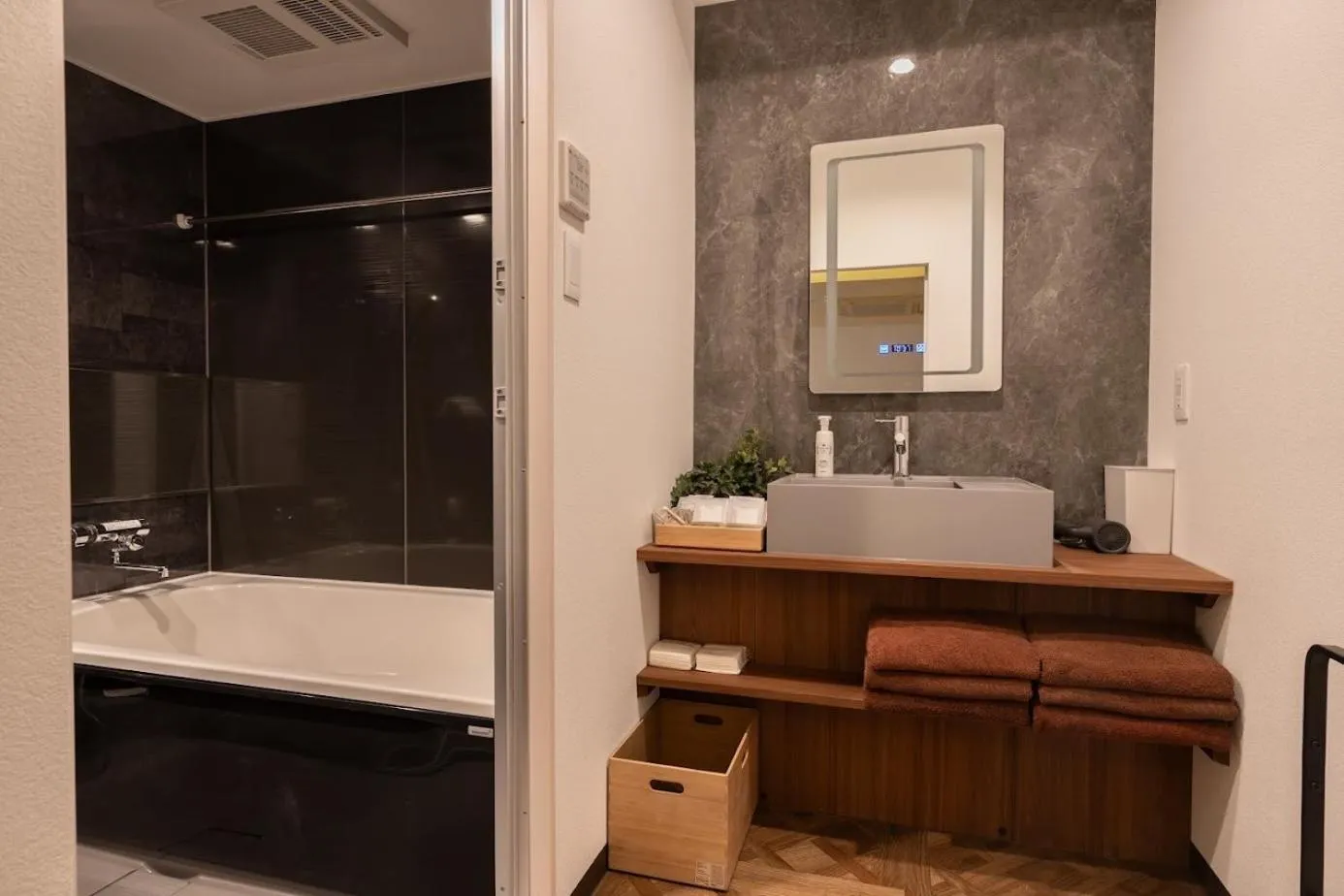 Hotel Xcell Hiroshima Nagarekawa